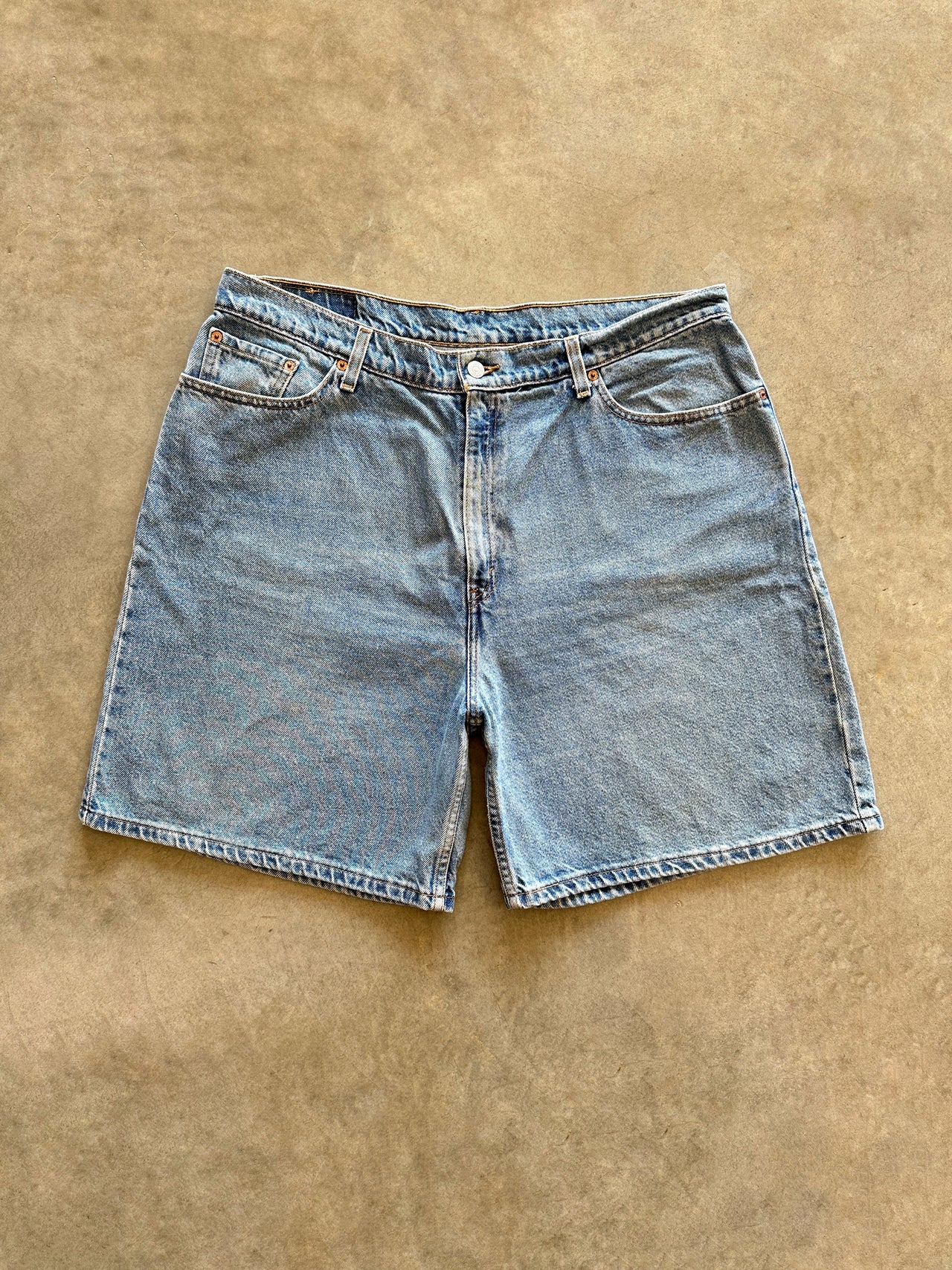 1990s Levis denim shorts (38)