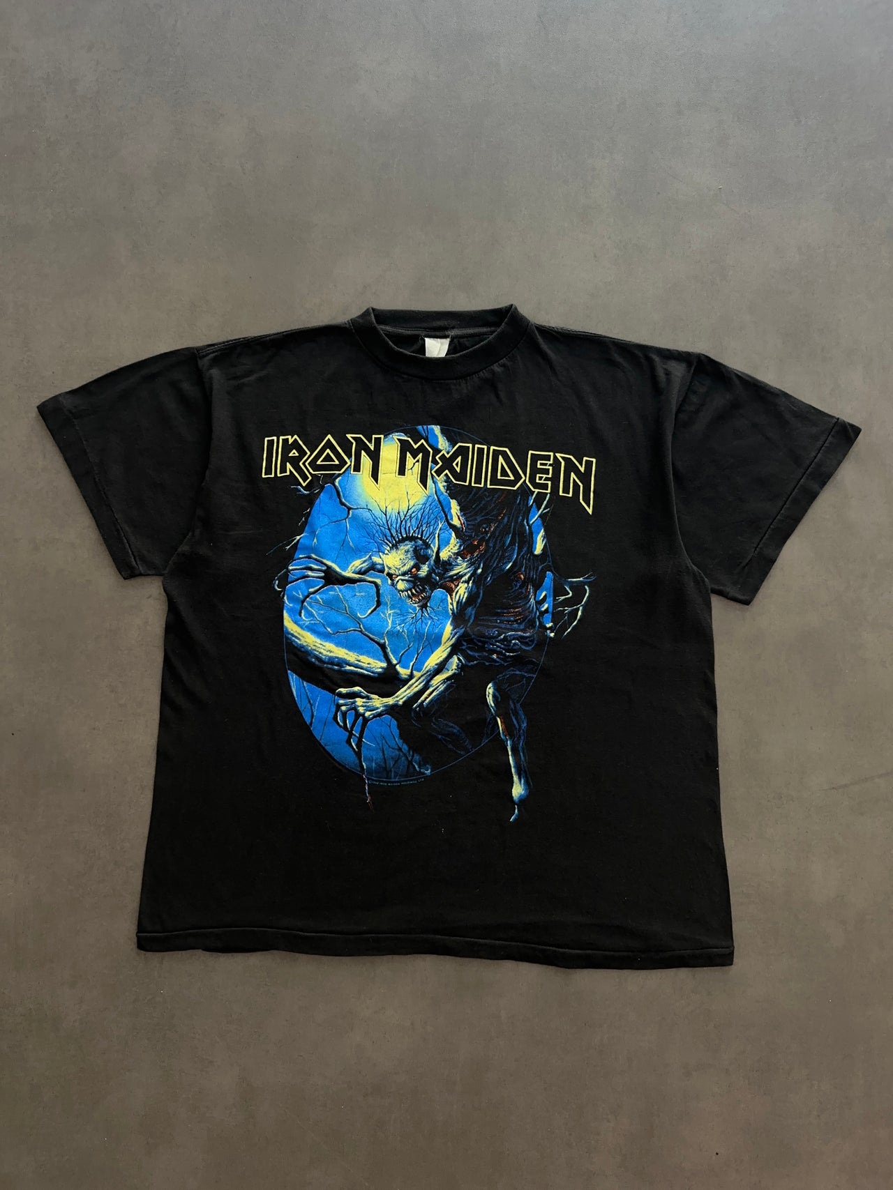 1990s Iron Maiden Fear of the dark tee (L)