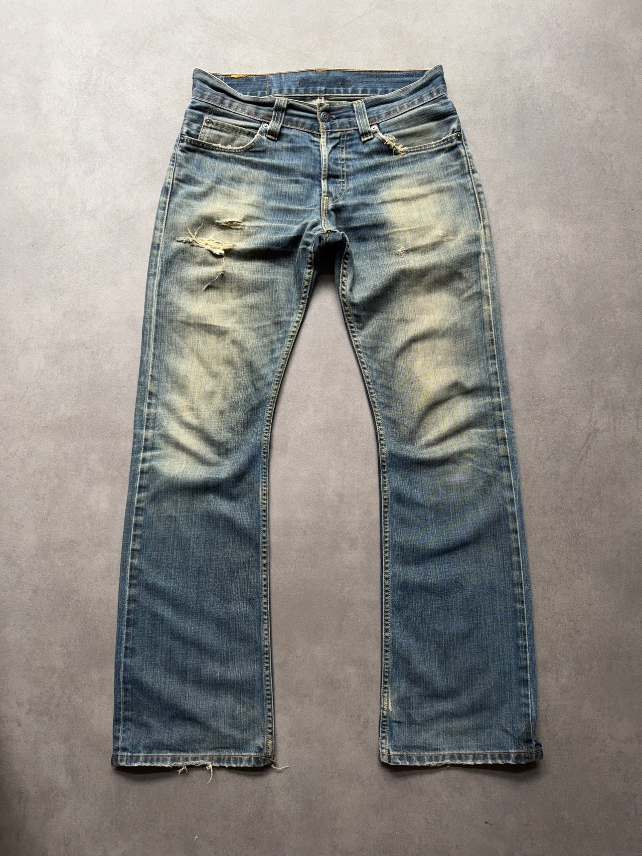 1990s Distressed Levi’s 512 Bootcut W31 L34