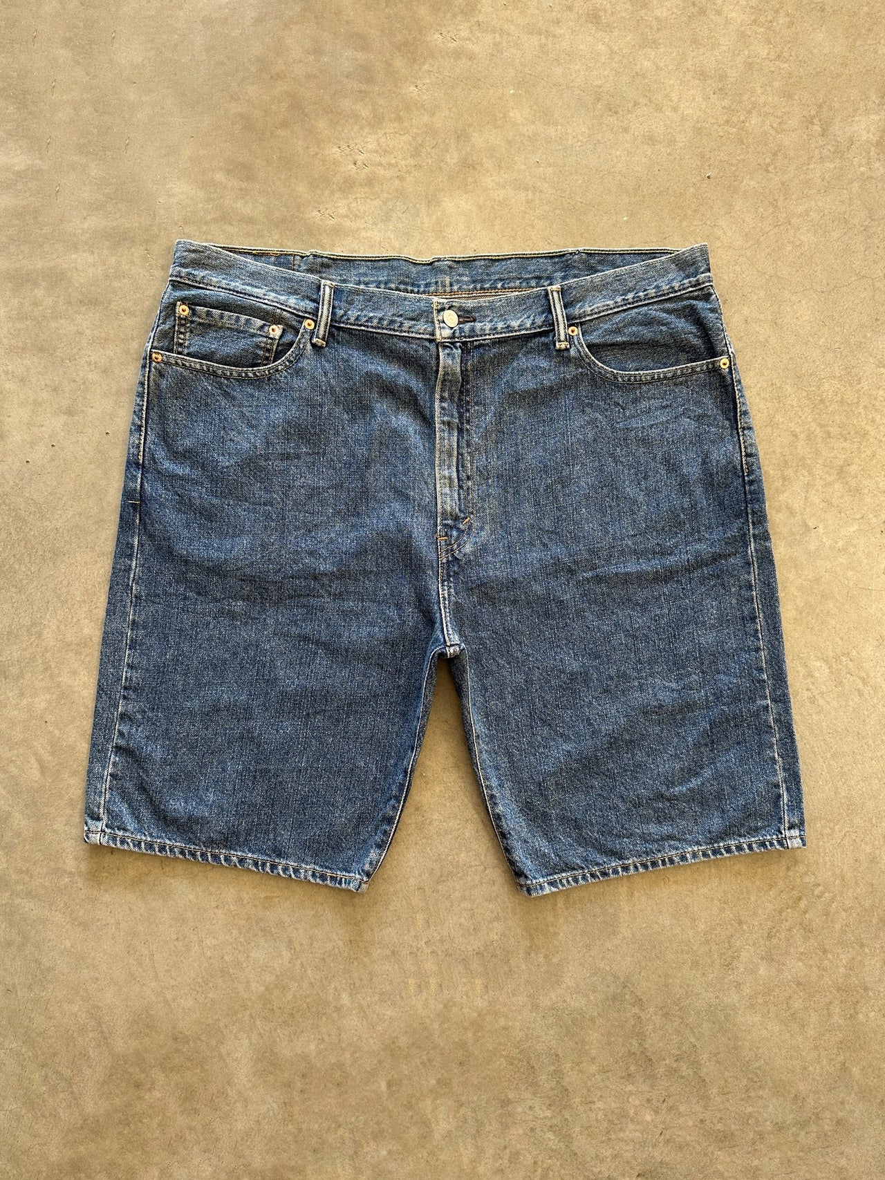 2000s Levis denim shorts (42)