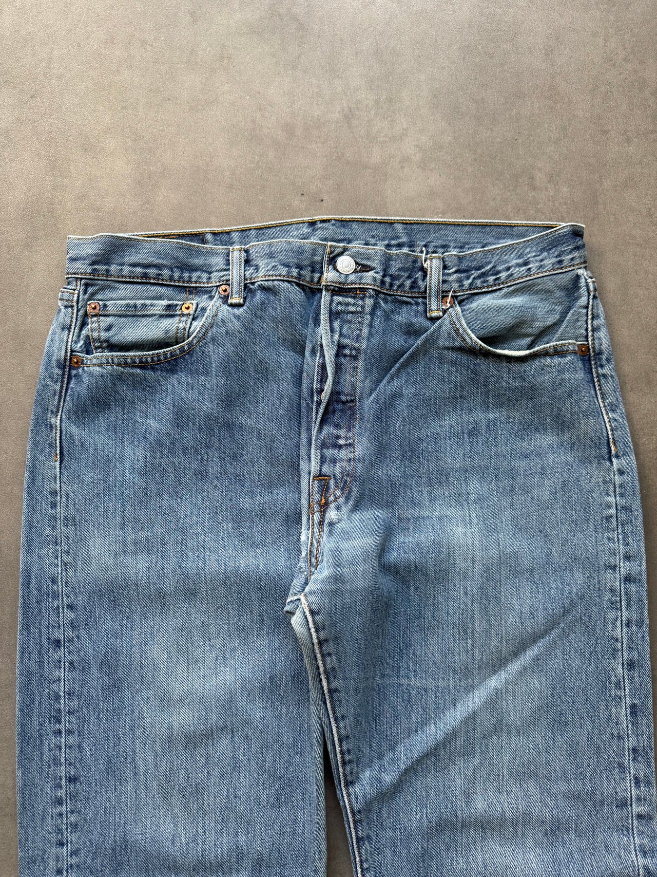 Levi's W36 L30