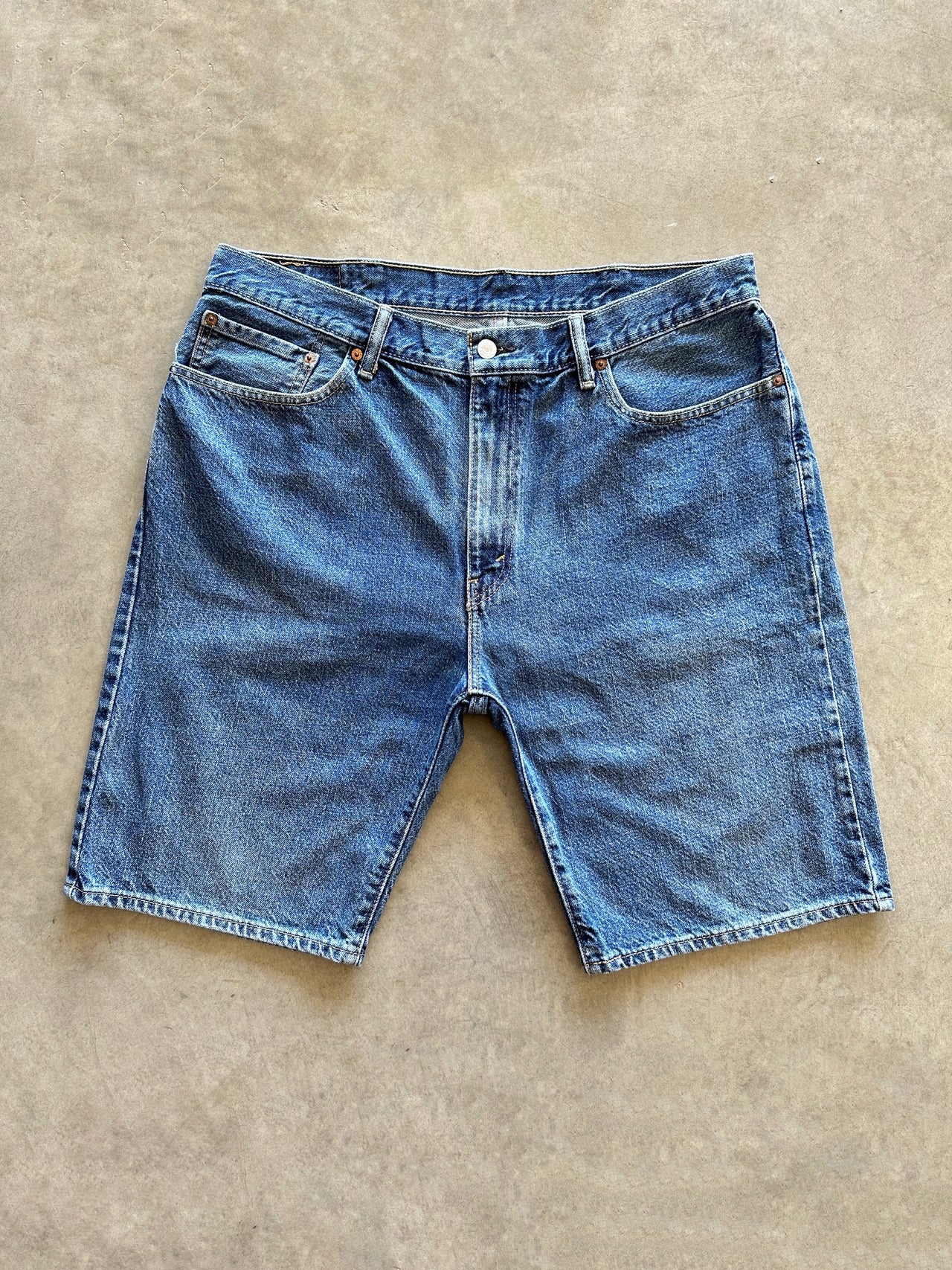 2000s Levis denim shorts (38)