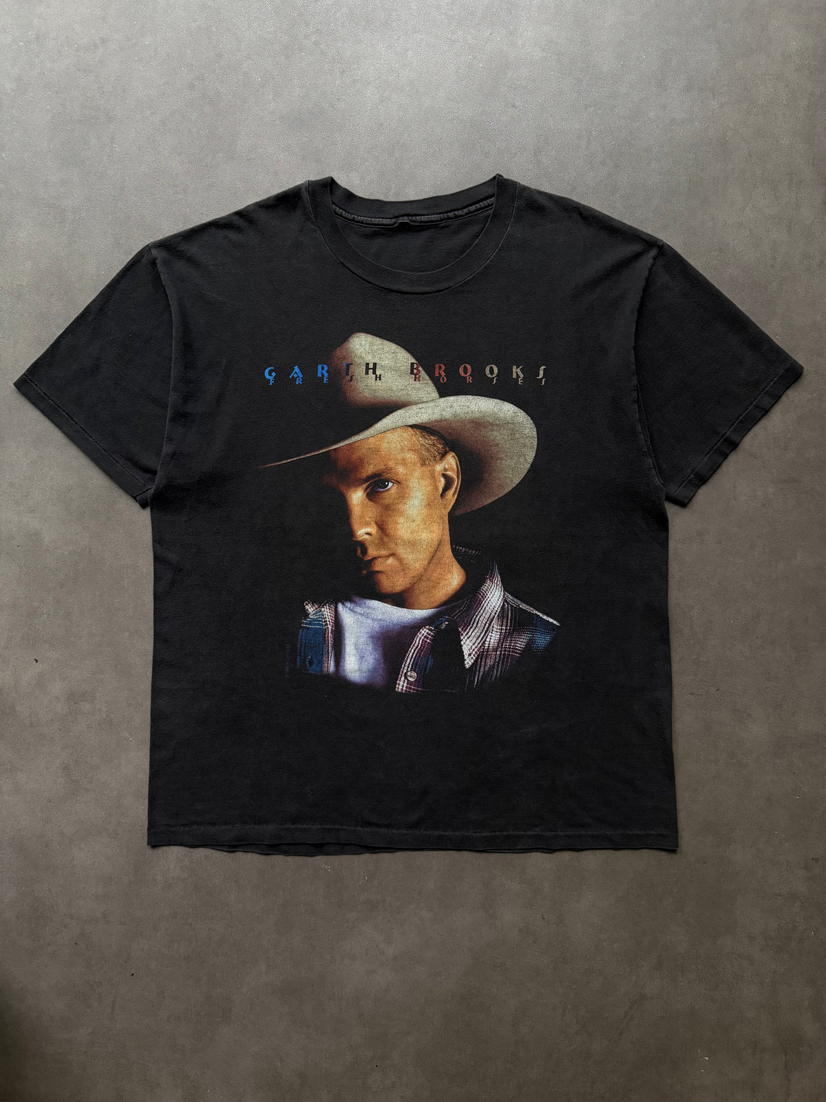 1990s Garth Brooks faded tee (XL)