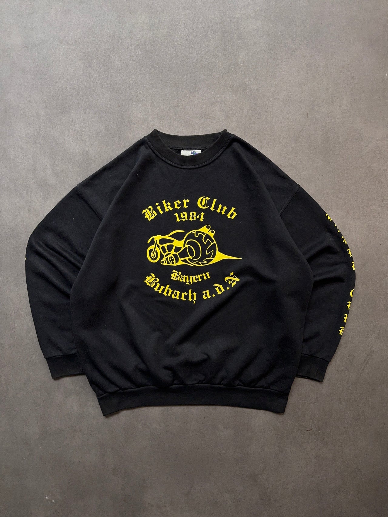 2000s Graphic Sweatshirt (L)