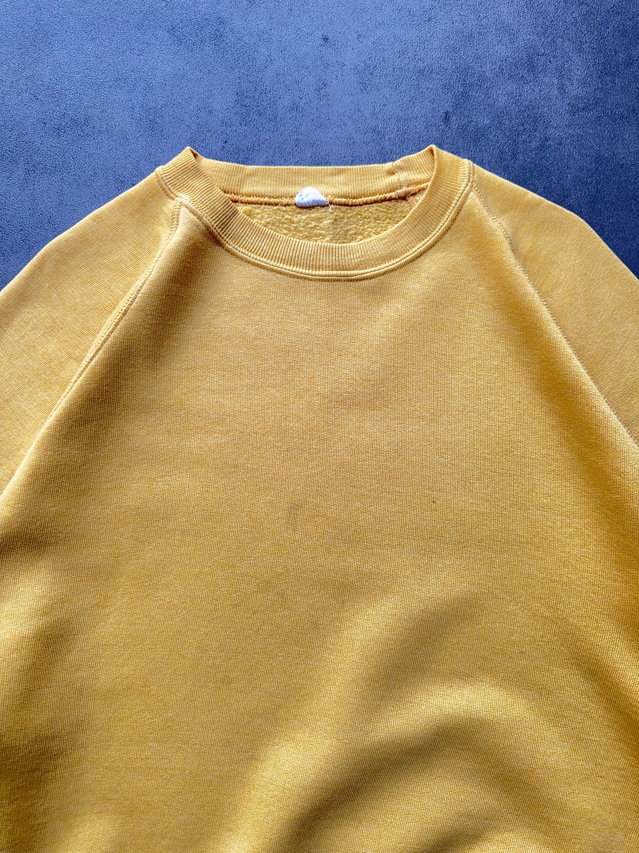 1990s Raglan Crewneck (M)