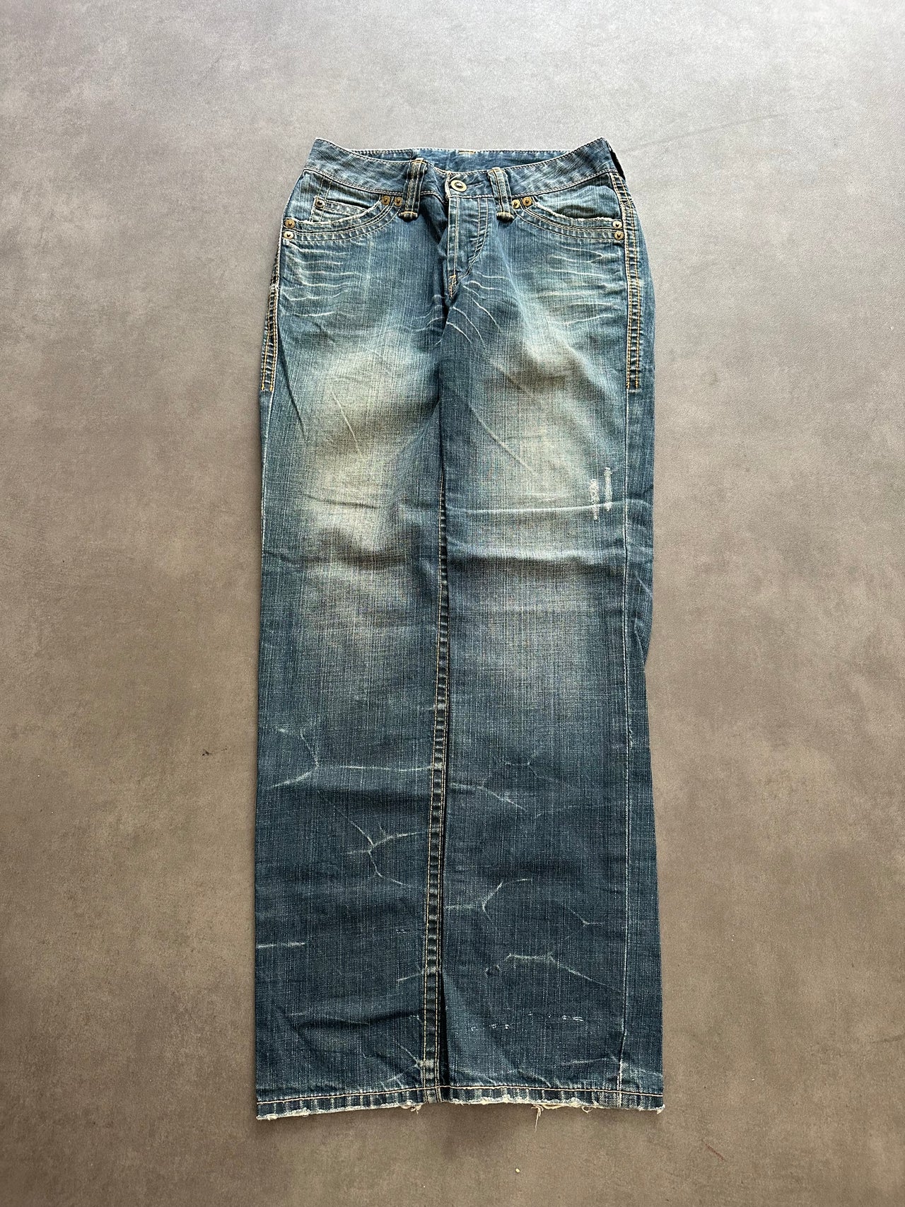 Levi's W32 L34