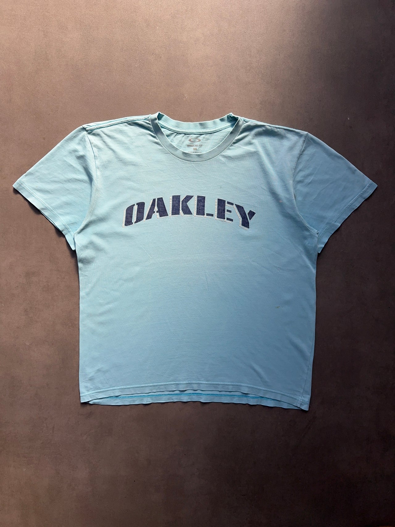 2000s Oakley tee (M)