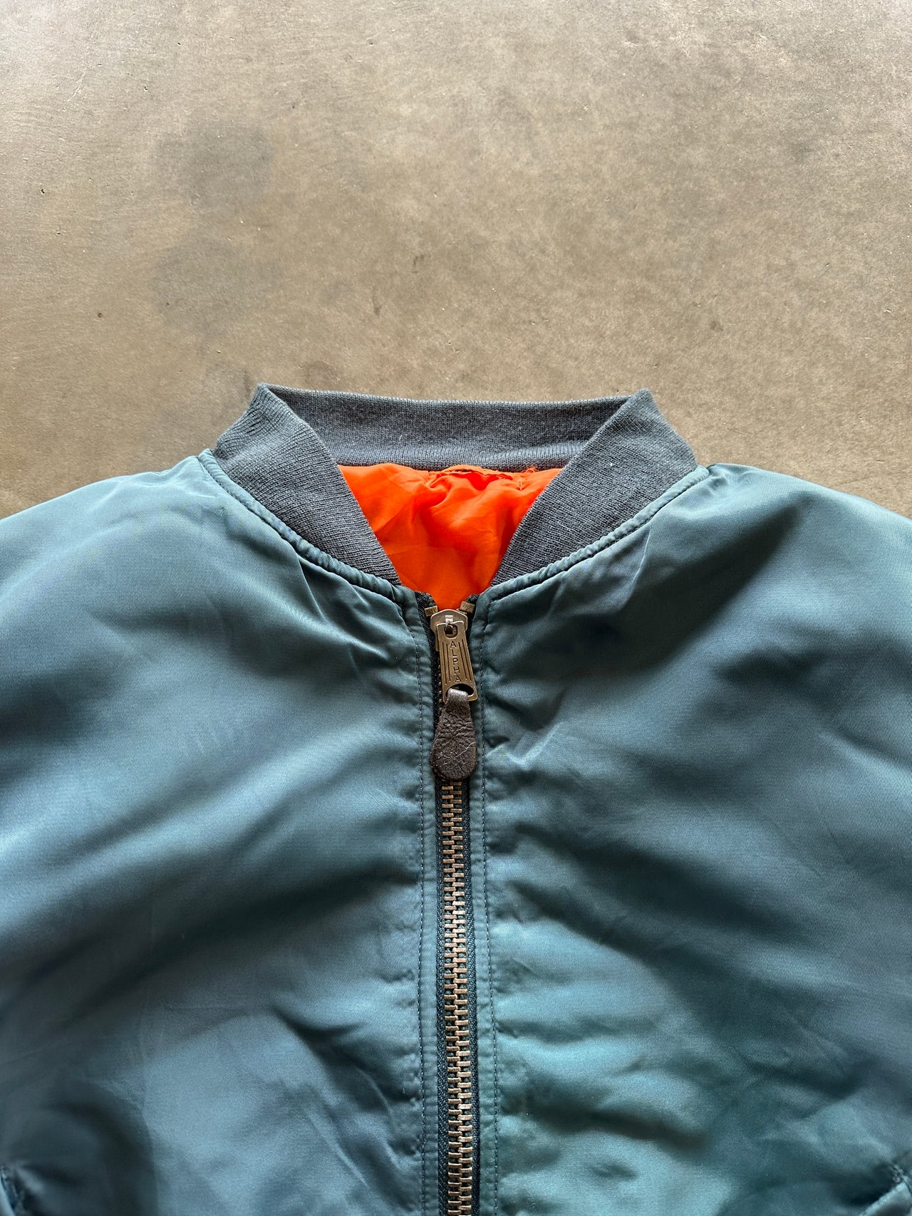 1990s MA1 bomber jacket (M)