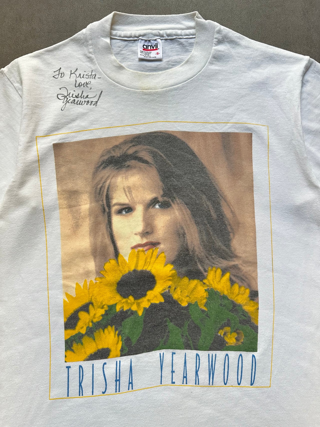 1990s Autographed Trisha Yearwood (M)