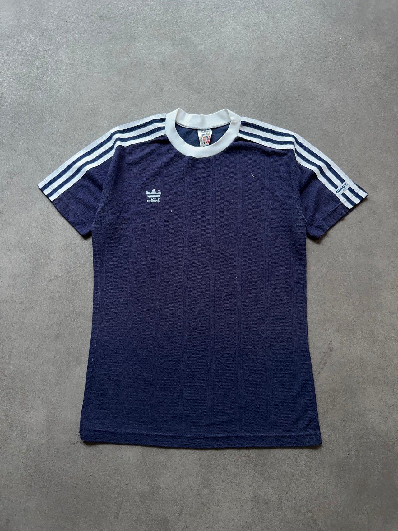 2000s Adidas three stripes tee (S)