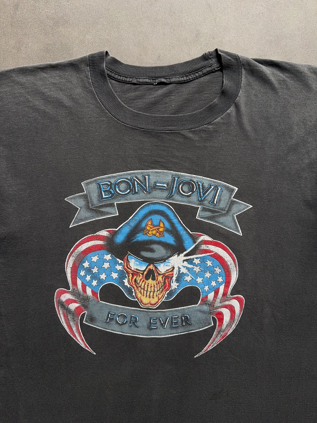 1980s Bon Jovi faded tee (L)