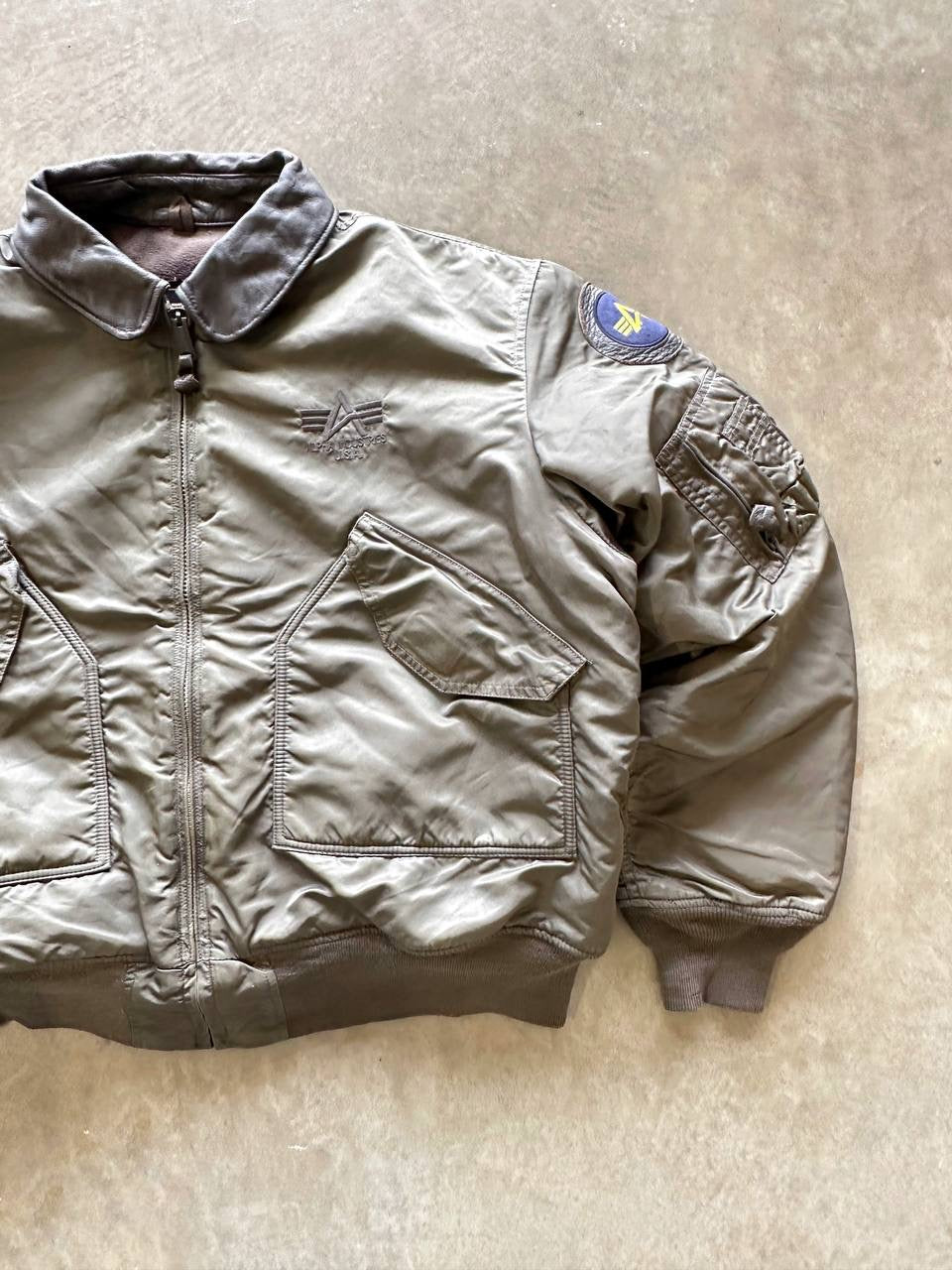 90s Alpha MA-2 bomber jacket (XL)