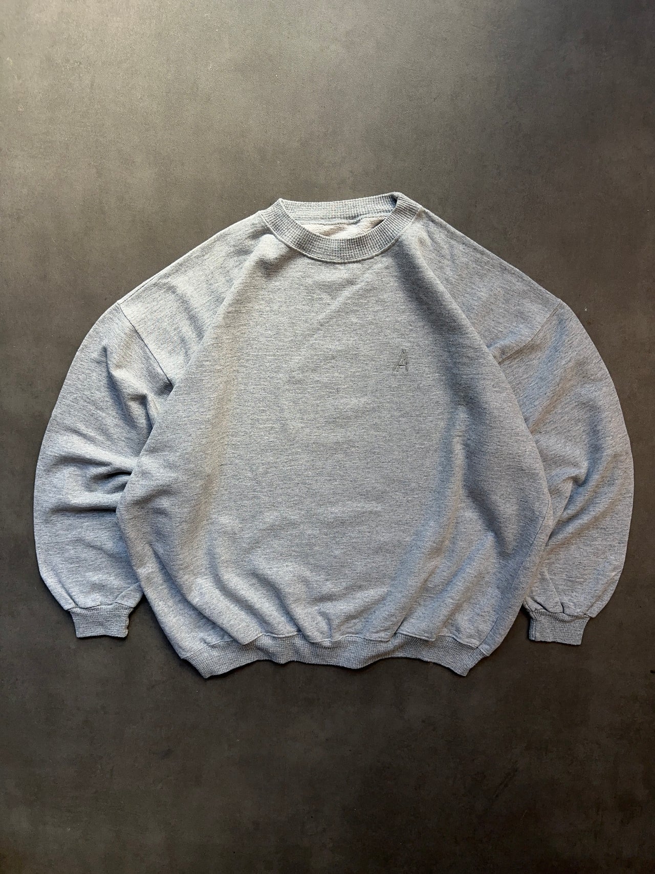 2000s Grey blank crewneck (L)