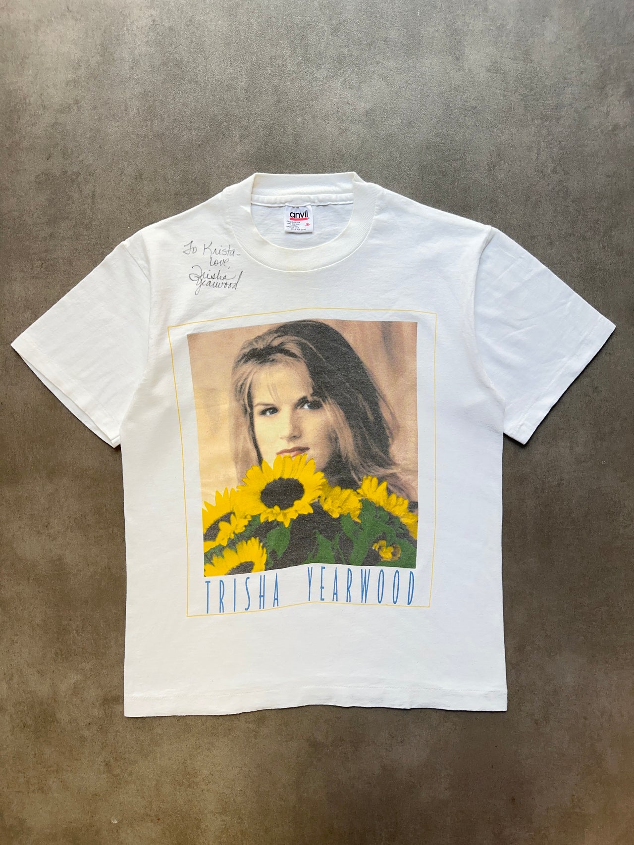 1990s Autographed Trisha Yearwood (M)