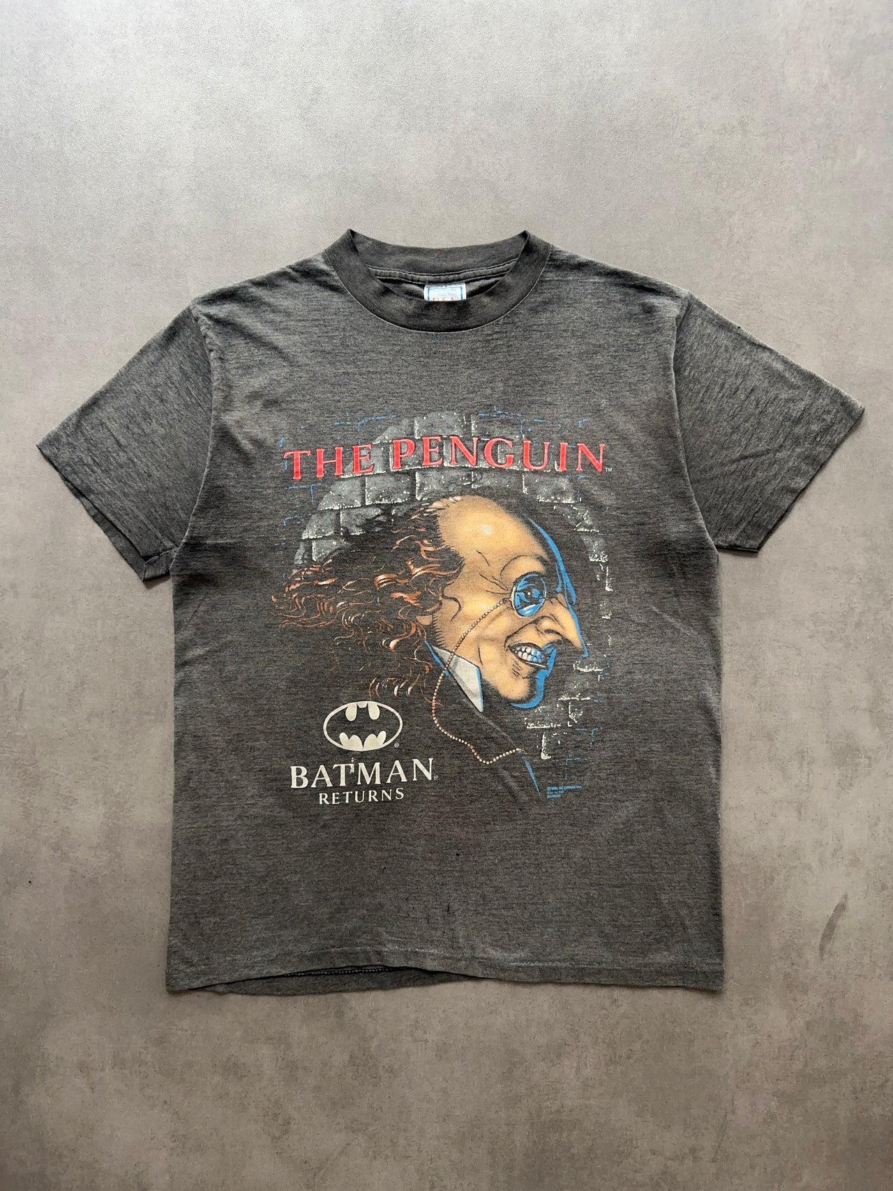 1980s The Penguin - Batman returns faded tee (L)