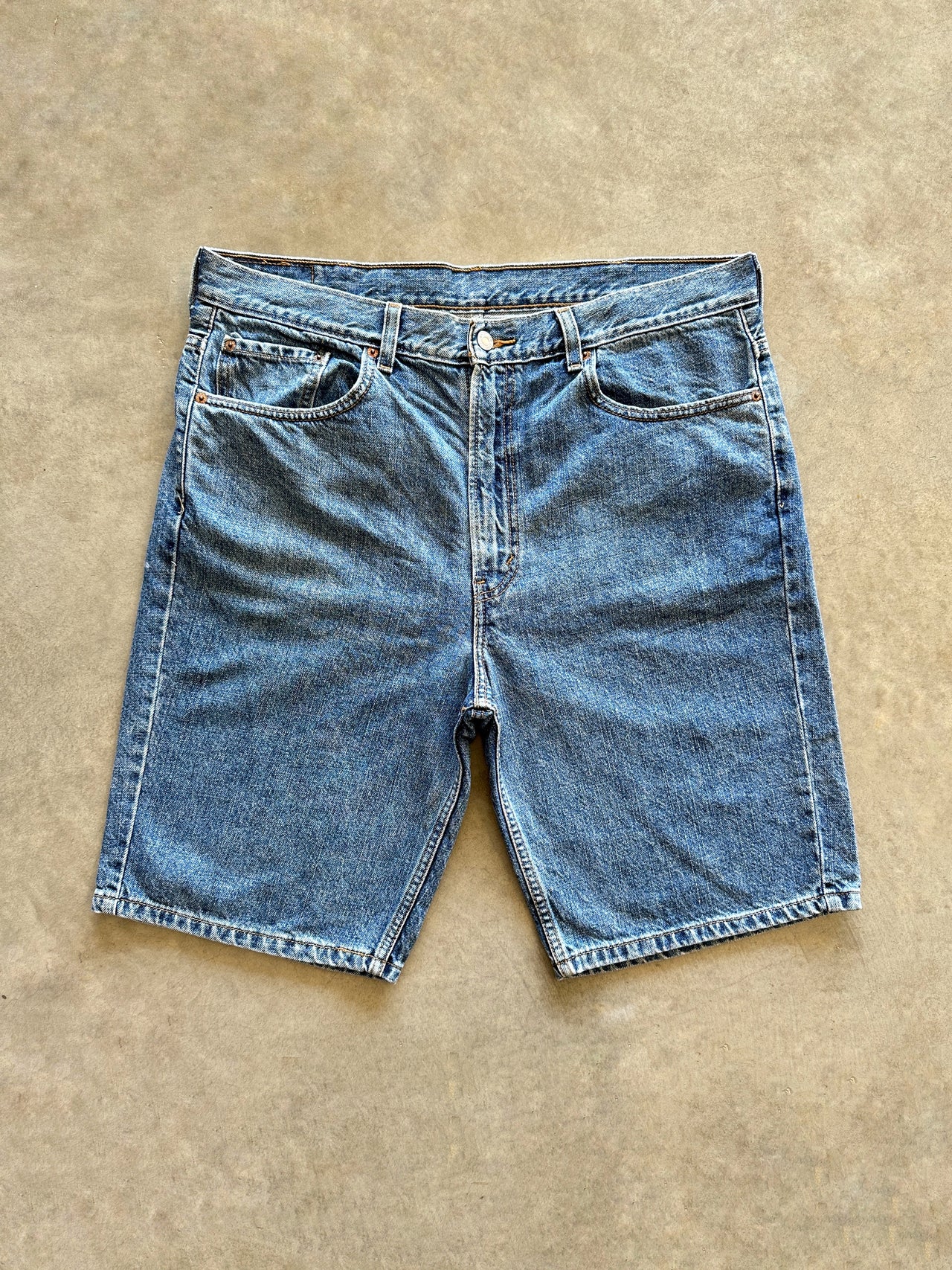 2000s Levis denim shorts (38)