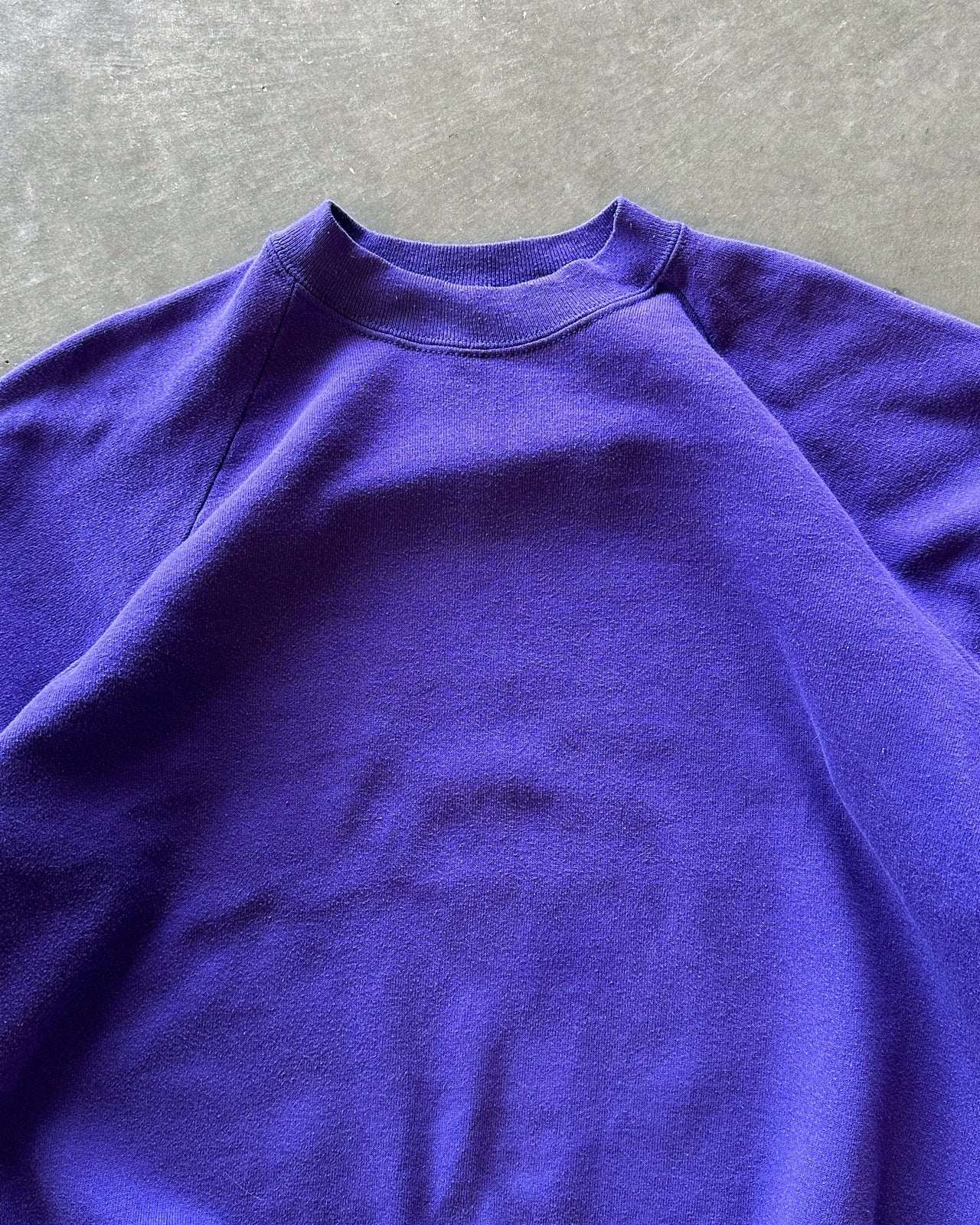 80s raglan crewneck (L)