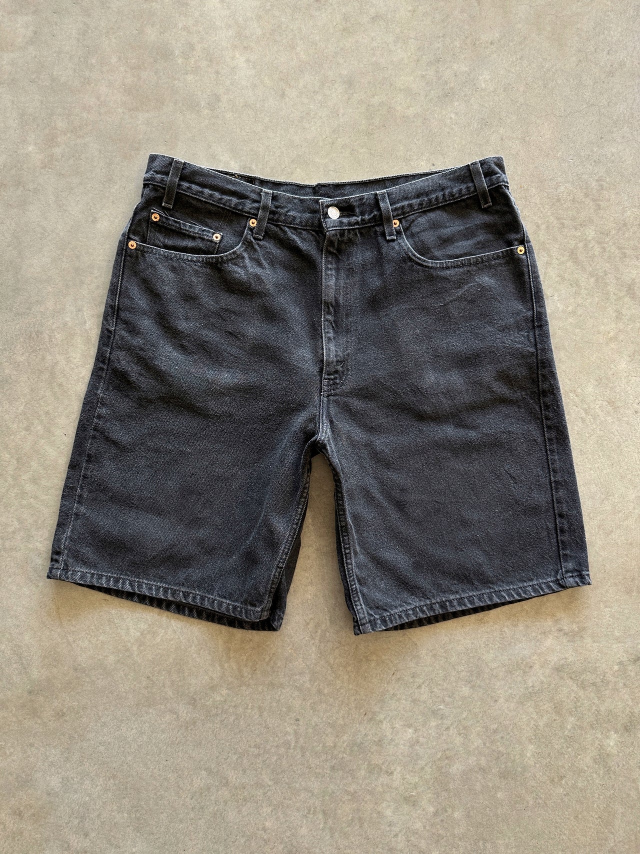 1990s Levis denim shorts (38)
