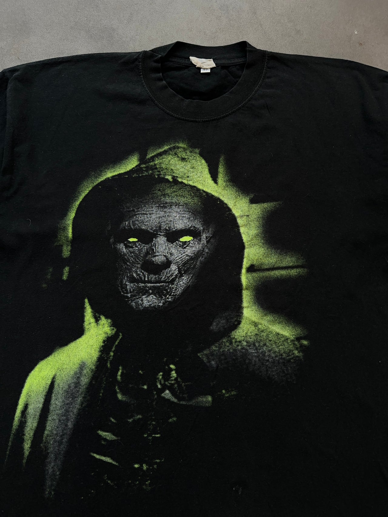 2000s Graphic tee (L)