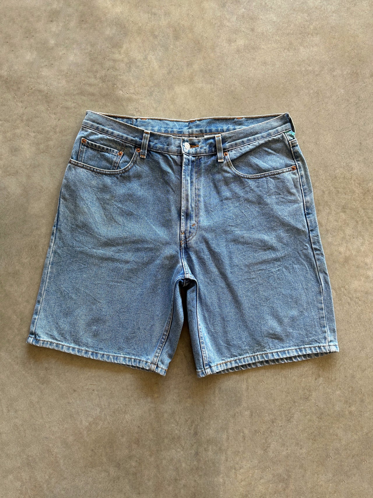 2000s Levis denim shorts (38)