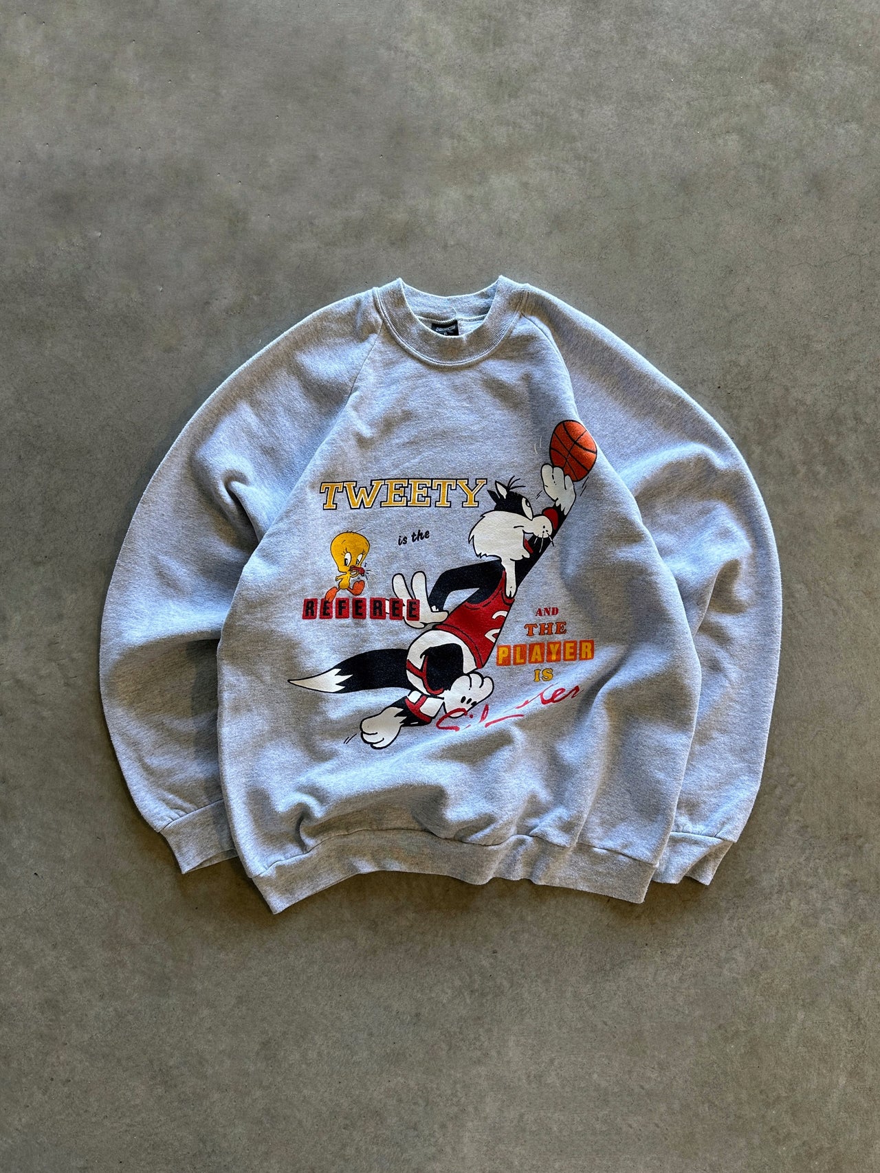 Tweety and Silvester crewneck (XL)