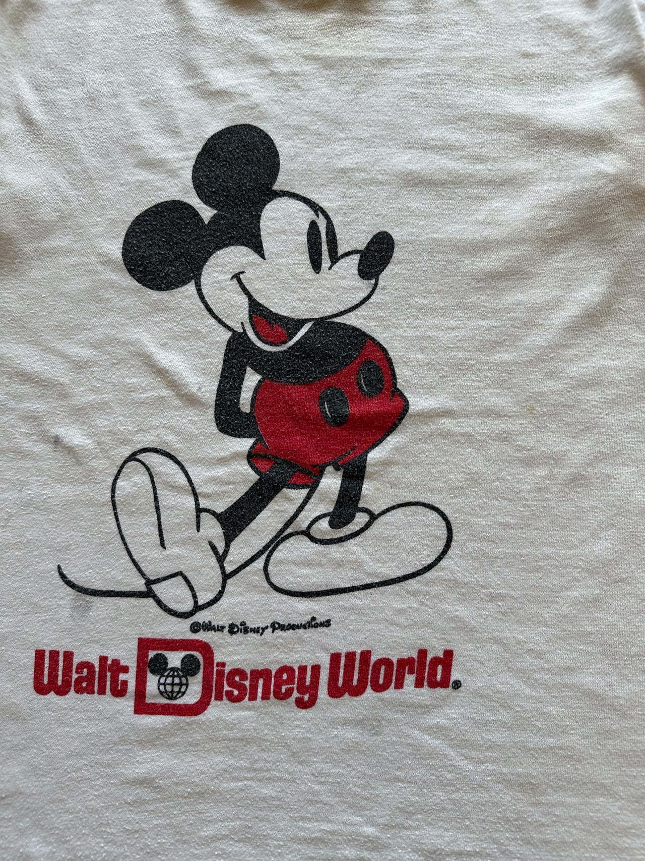 1980s Mickey mouse world tee (M)