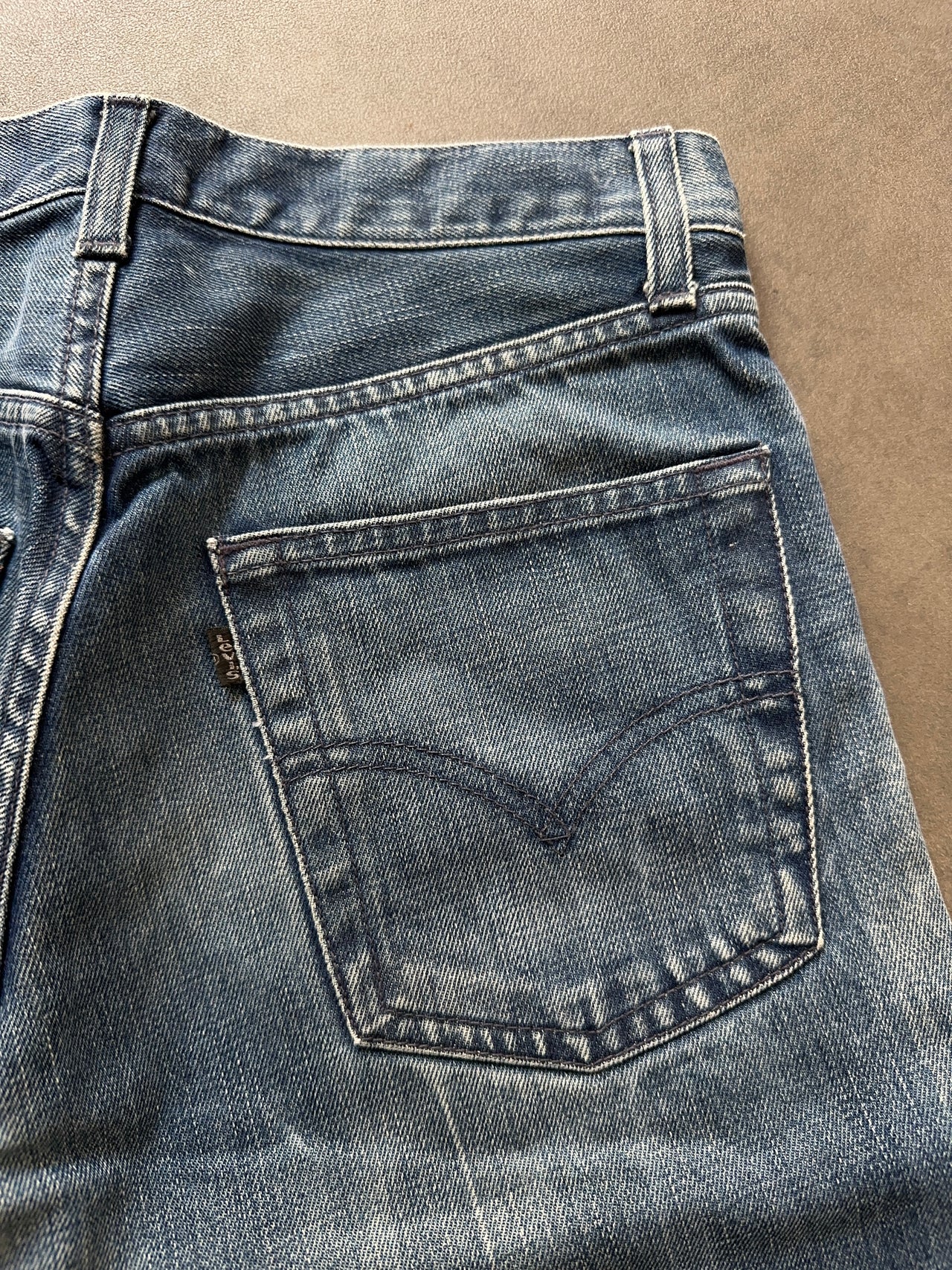 1990s Levi’s 525 W29L36