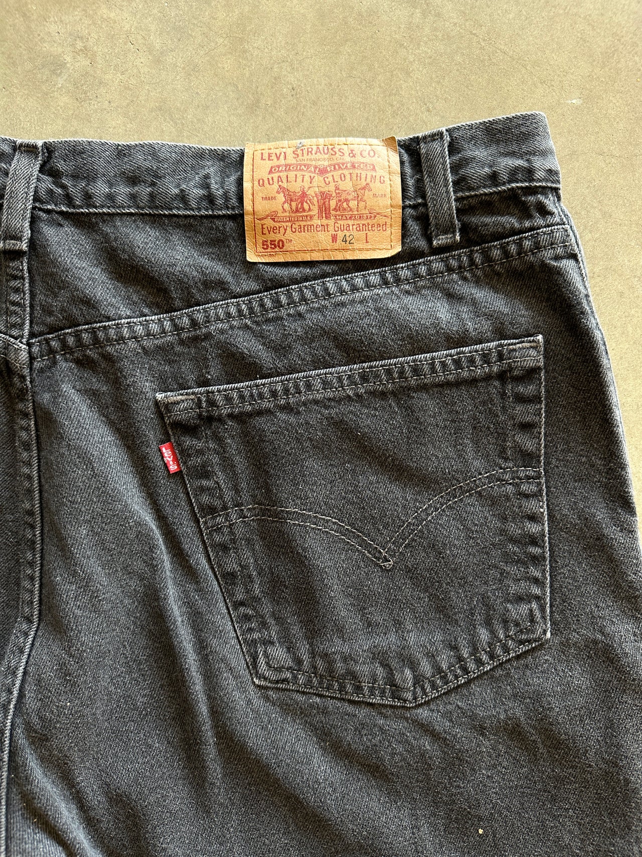 1990s Levis denim shorts (42)