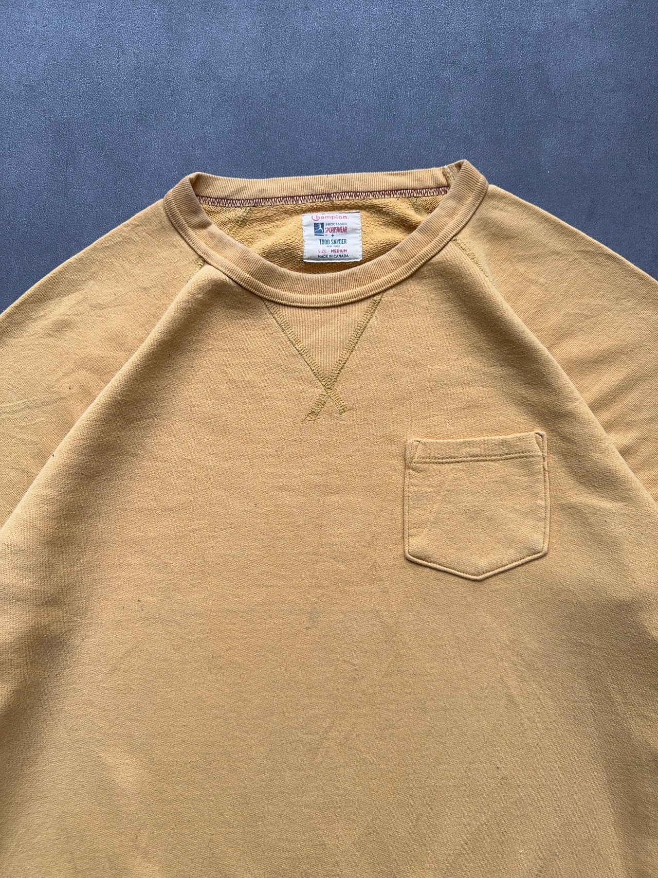 2000s Champion Sweatshirt (M)