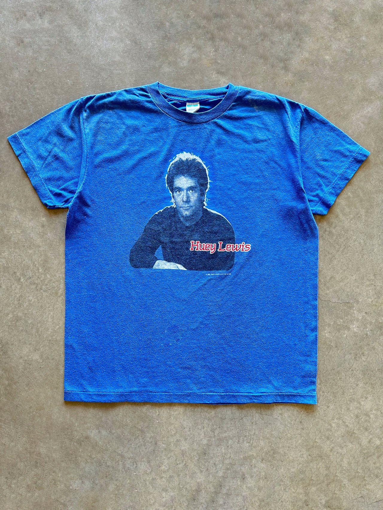 1980s Huey Lewis tee (M)
