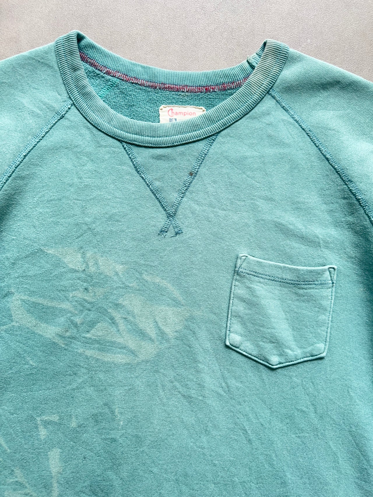 2000s Champion raglan crewneck (L)