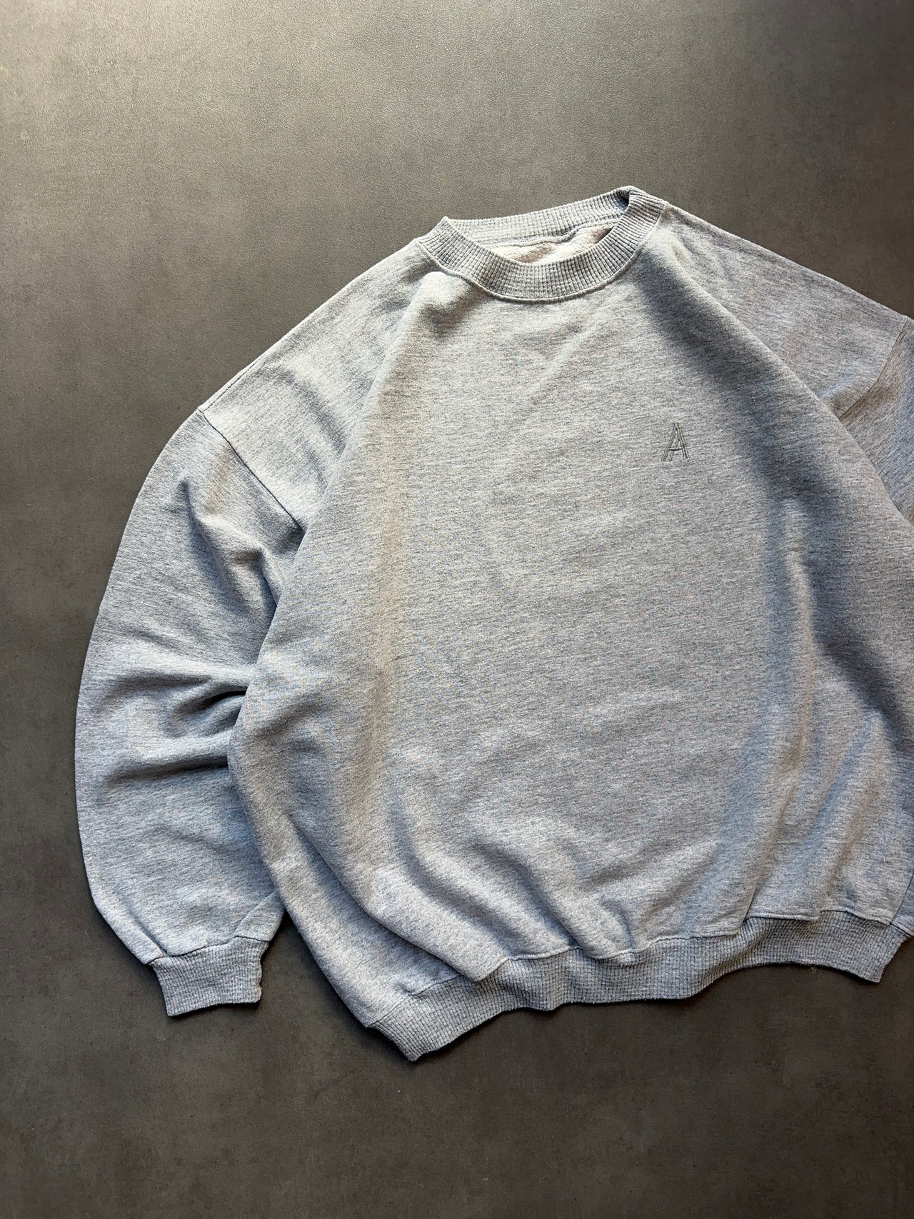 2000s Grey blank crewneck (L)