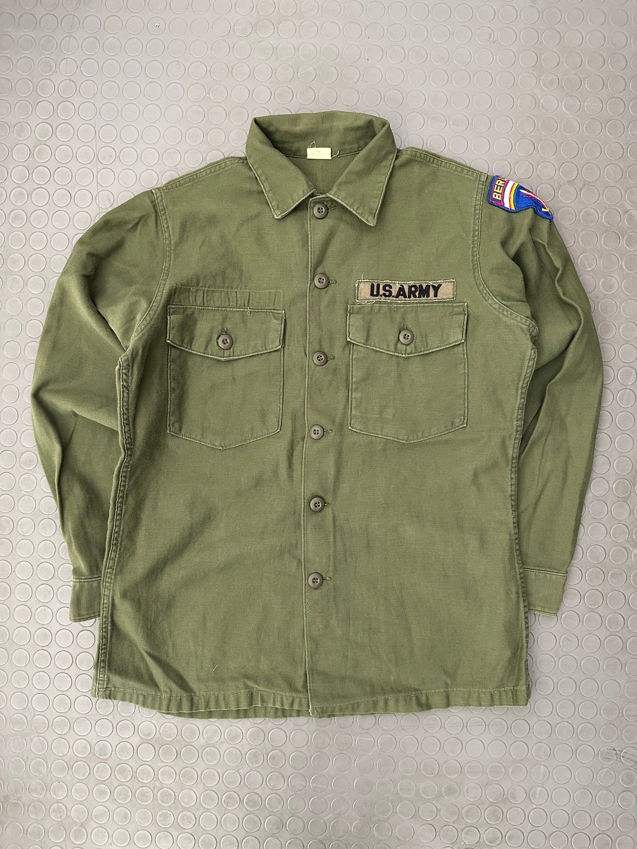1969 OG-107 shirt (M)