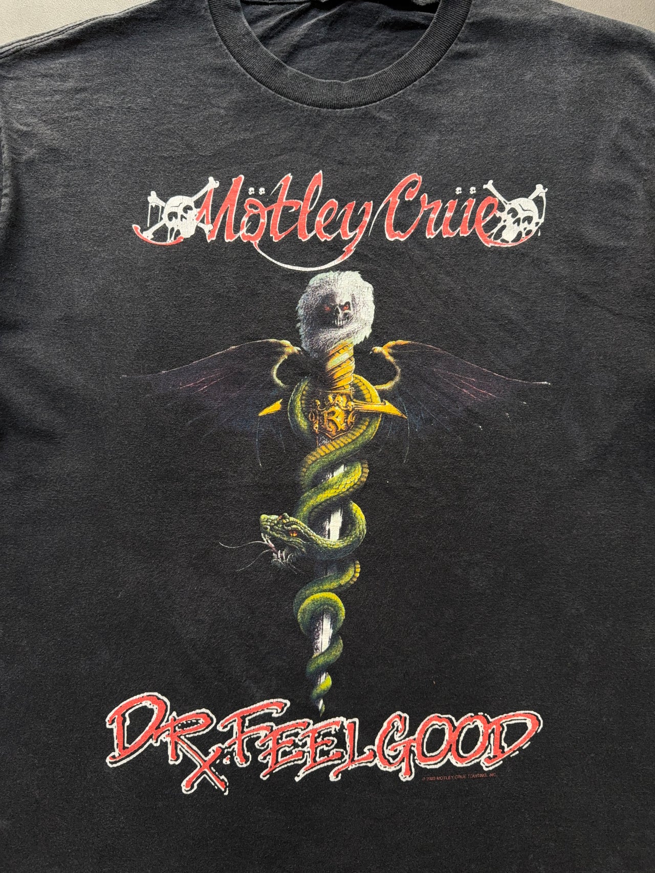 2000s Mötley Crüe faded tee (M)
