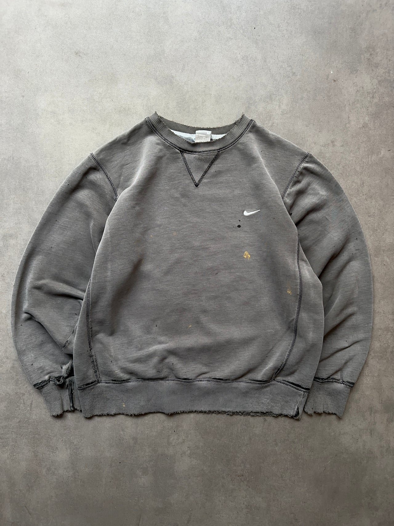 2000s Nike Distressed crewneck (M)