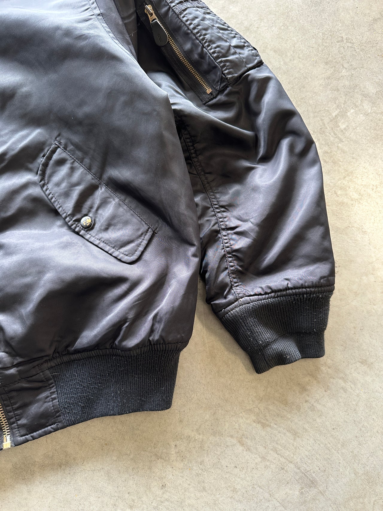 1990s MA1 bomber jacket (XL)
