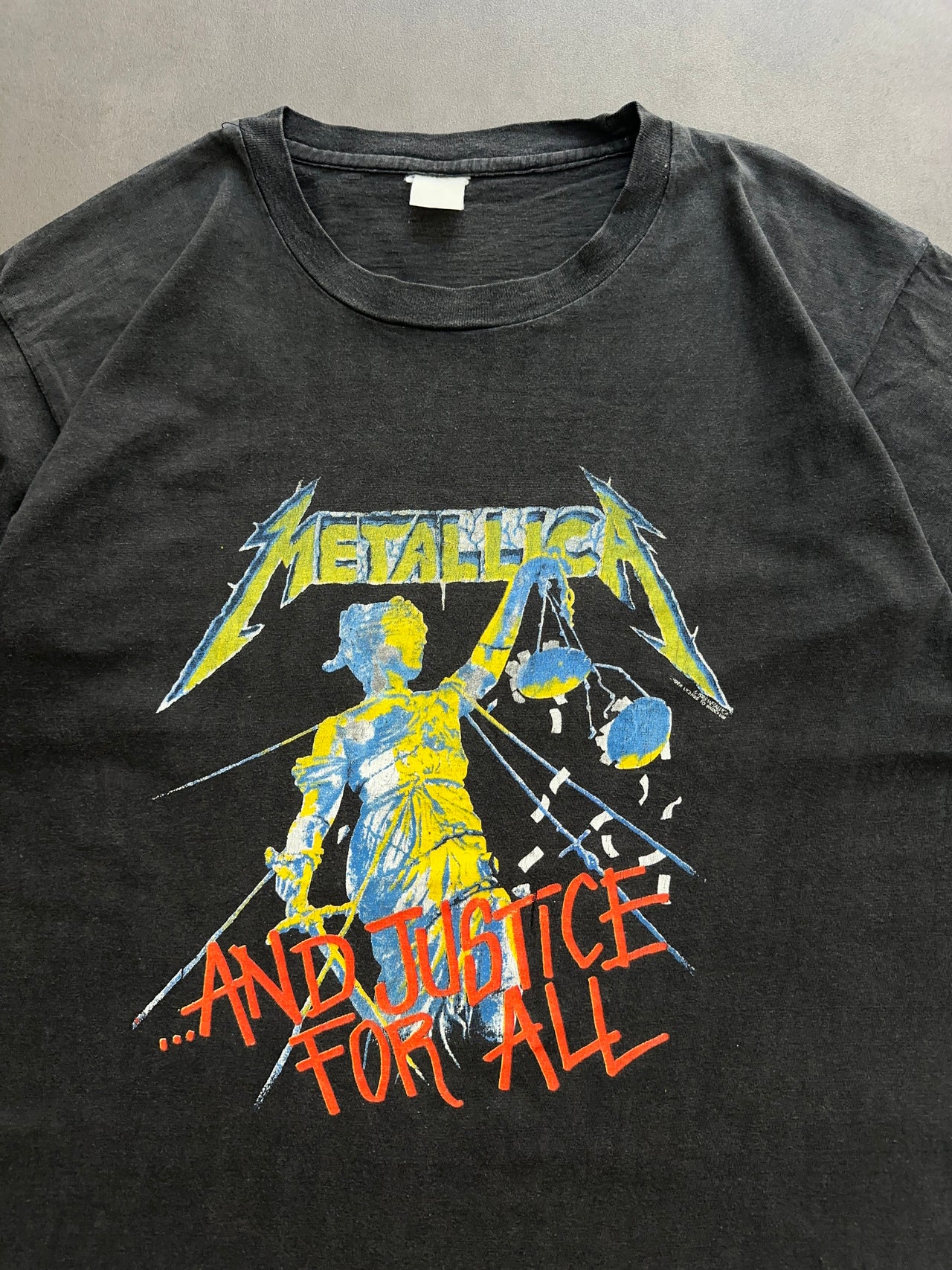 1980s Metallica and justice for all tee (M)