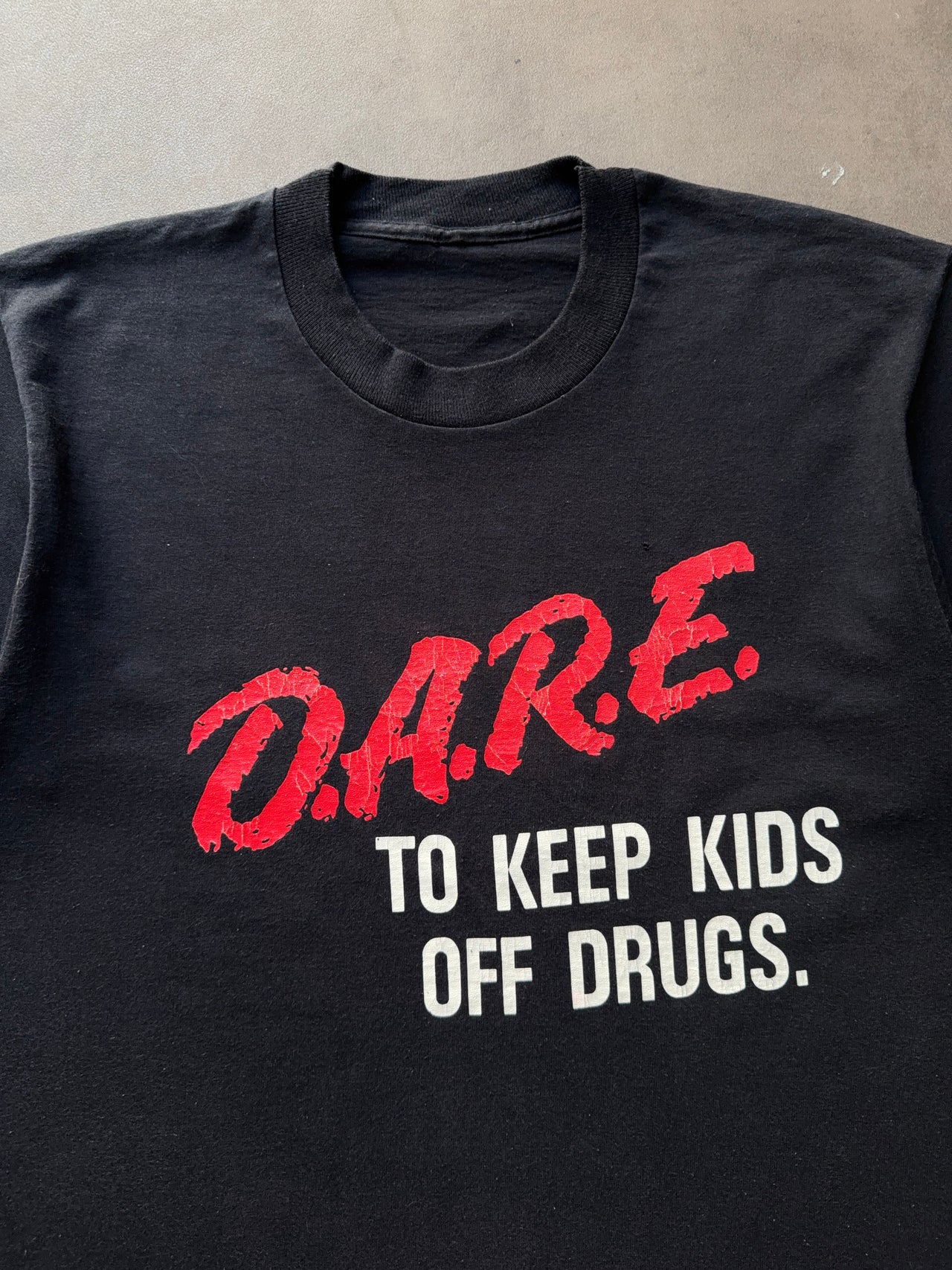 1990s Faded D.A.R.E tee (M)