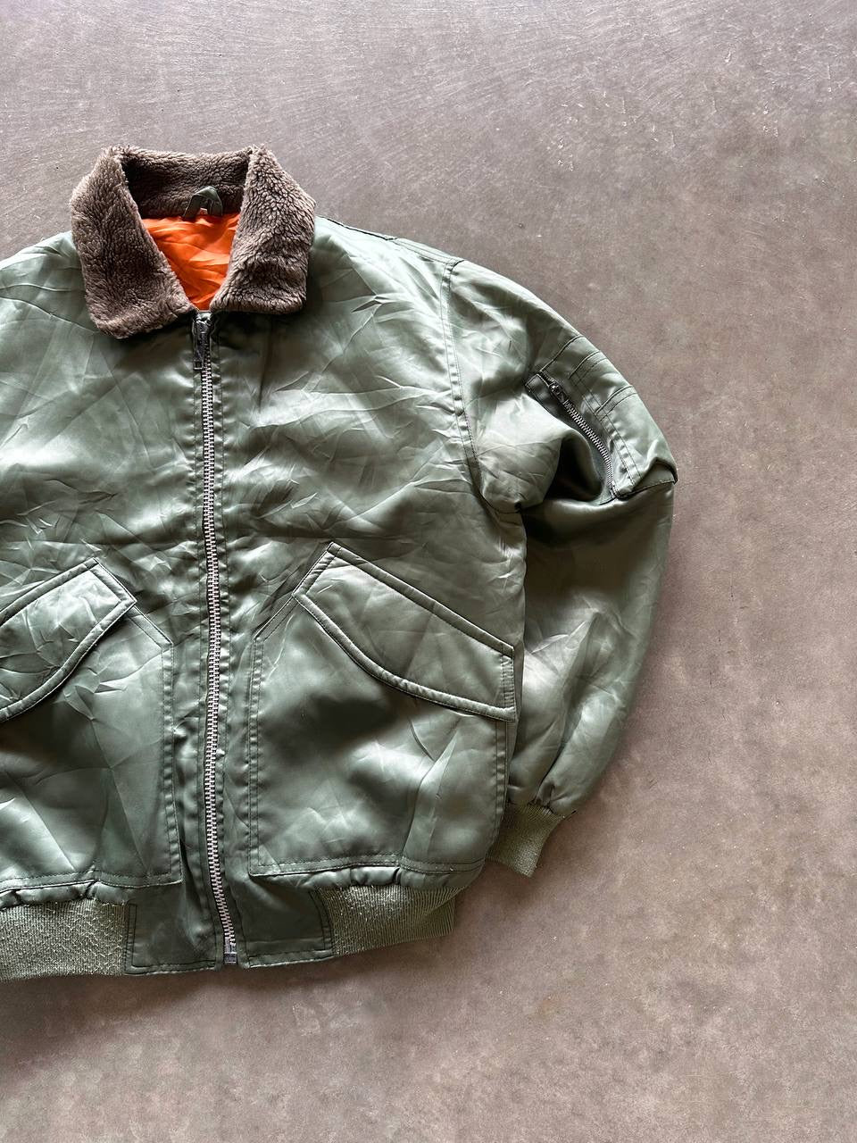 90s MA-2 bomber jacket (L)