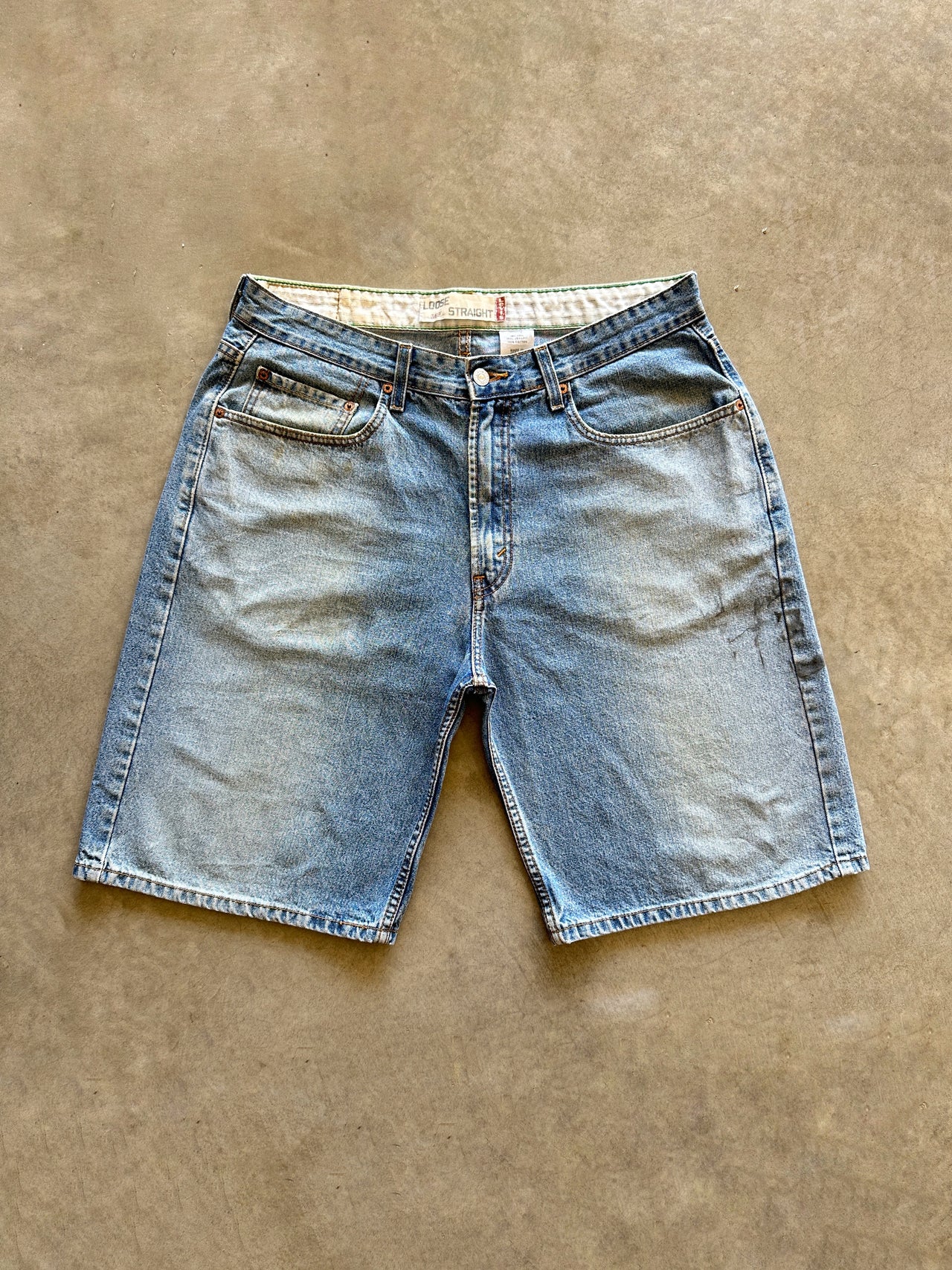 2000s Levis denim shorts (34)