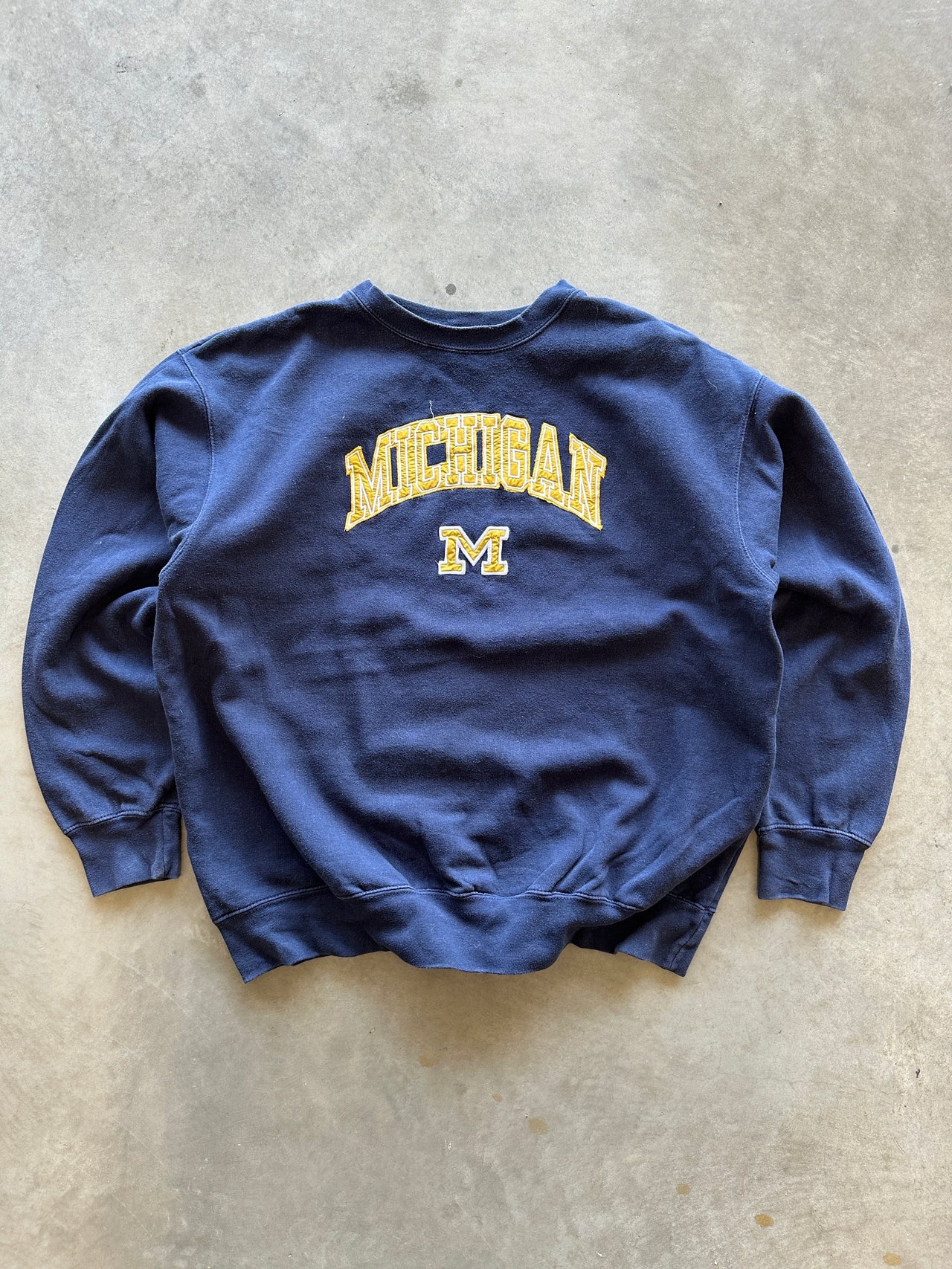 90s Michigan crewneck (XL)