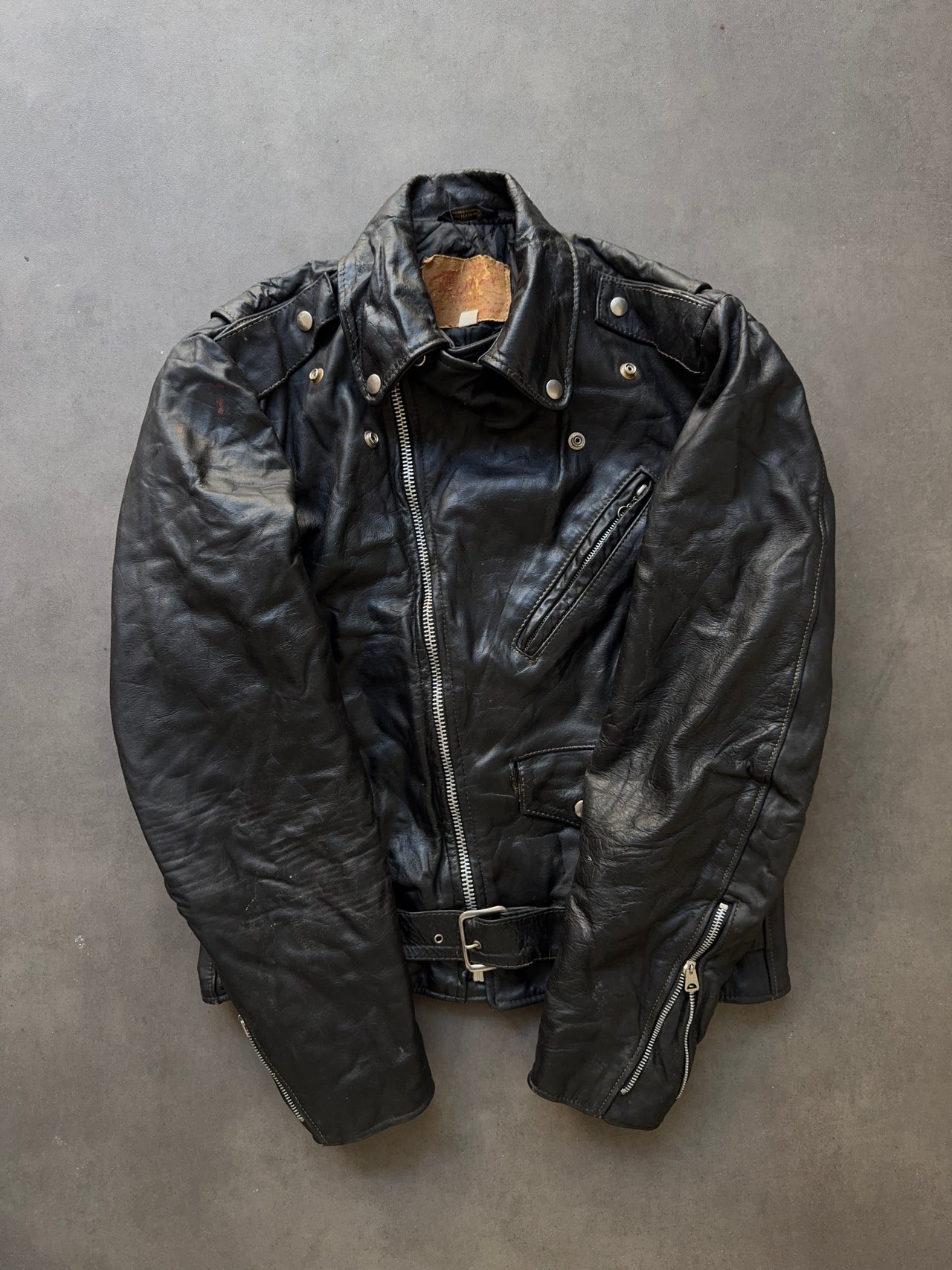1980s leather jacket (M)