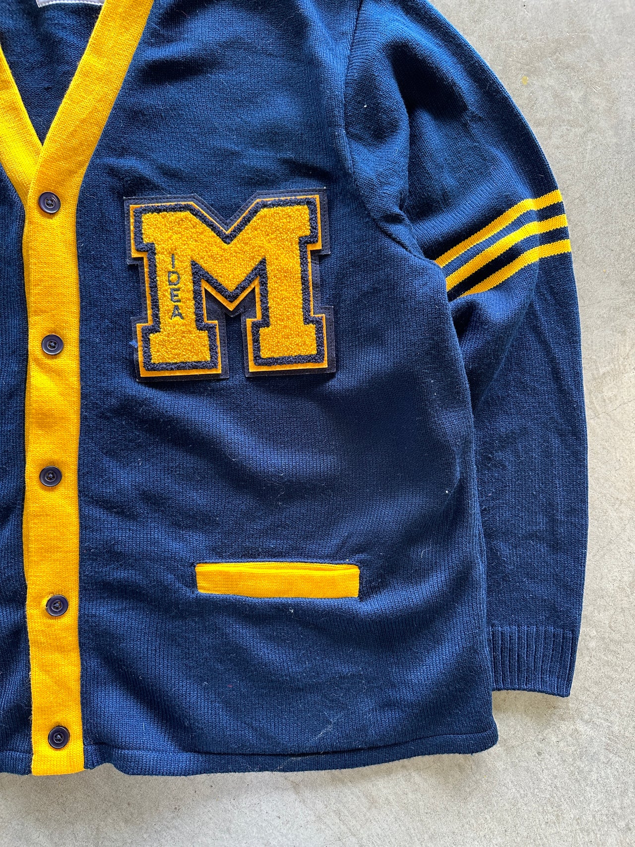 00s Letterman cardigan (3XL)