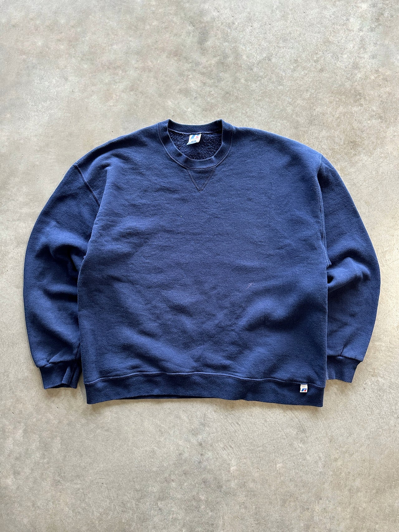 2000s Russell Athletic crewneck (XL)