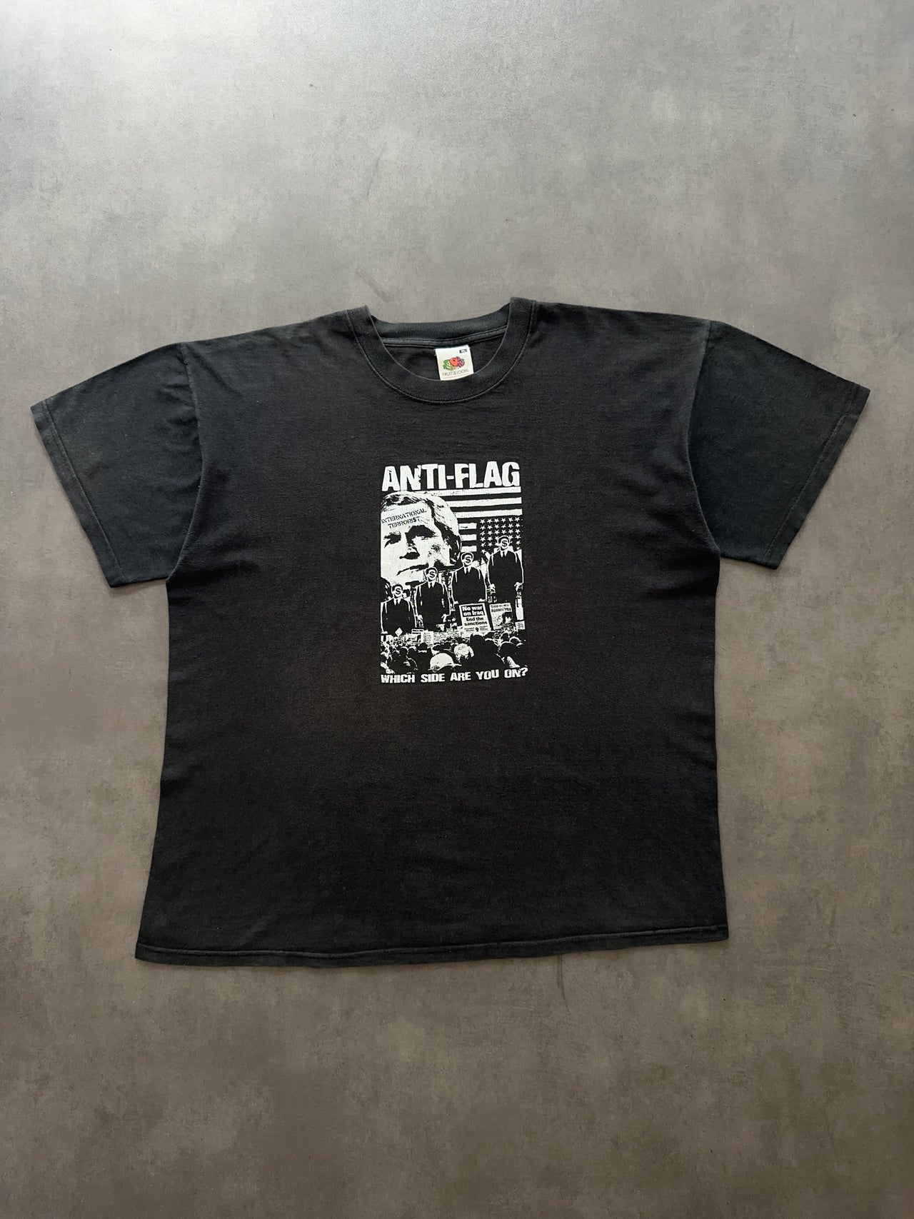 2000s Bush anti-flag faded tee (XL)