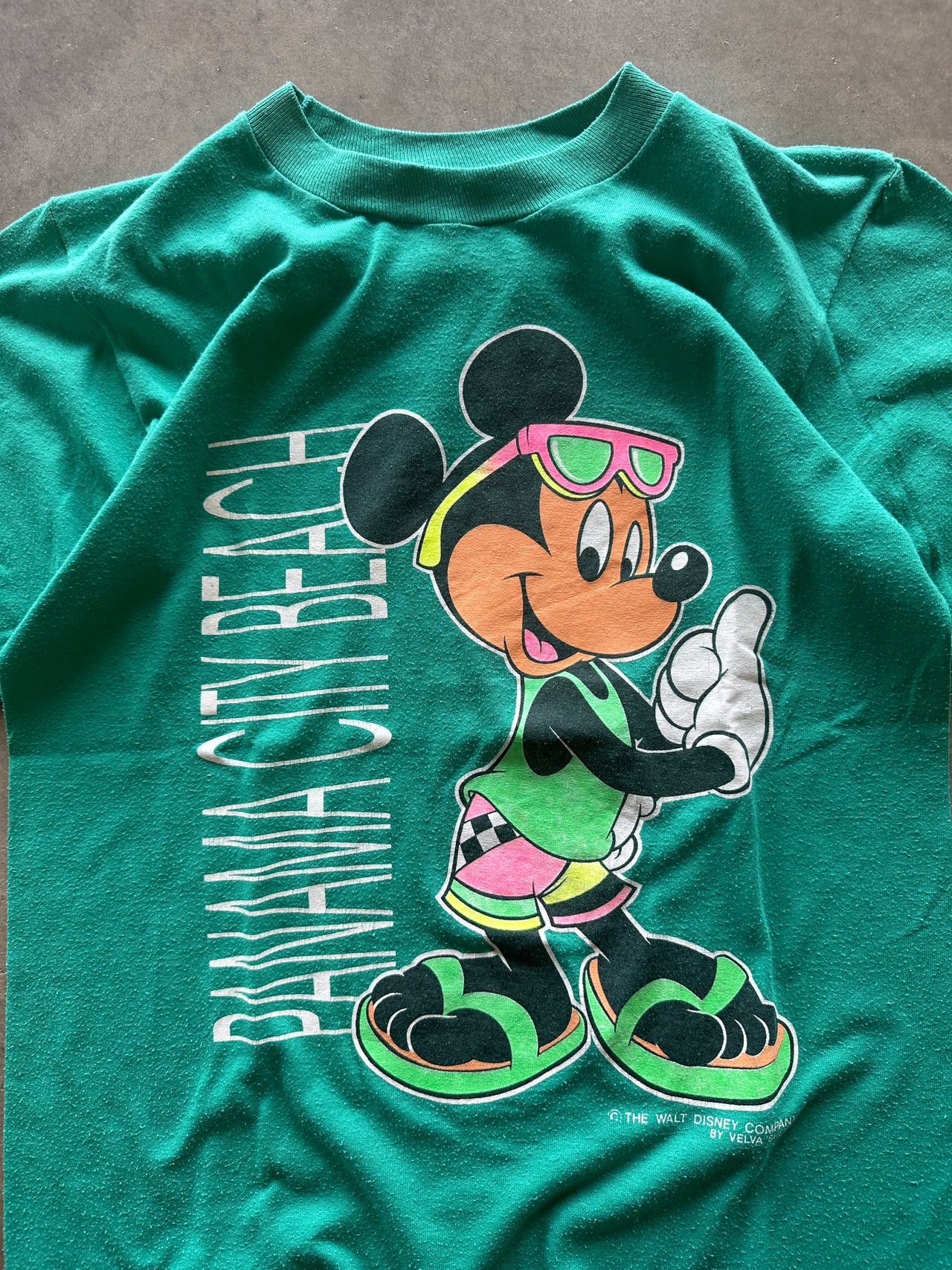 90s Mickey Mouse single stitch tee (S)