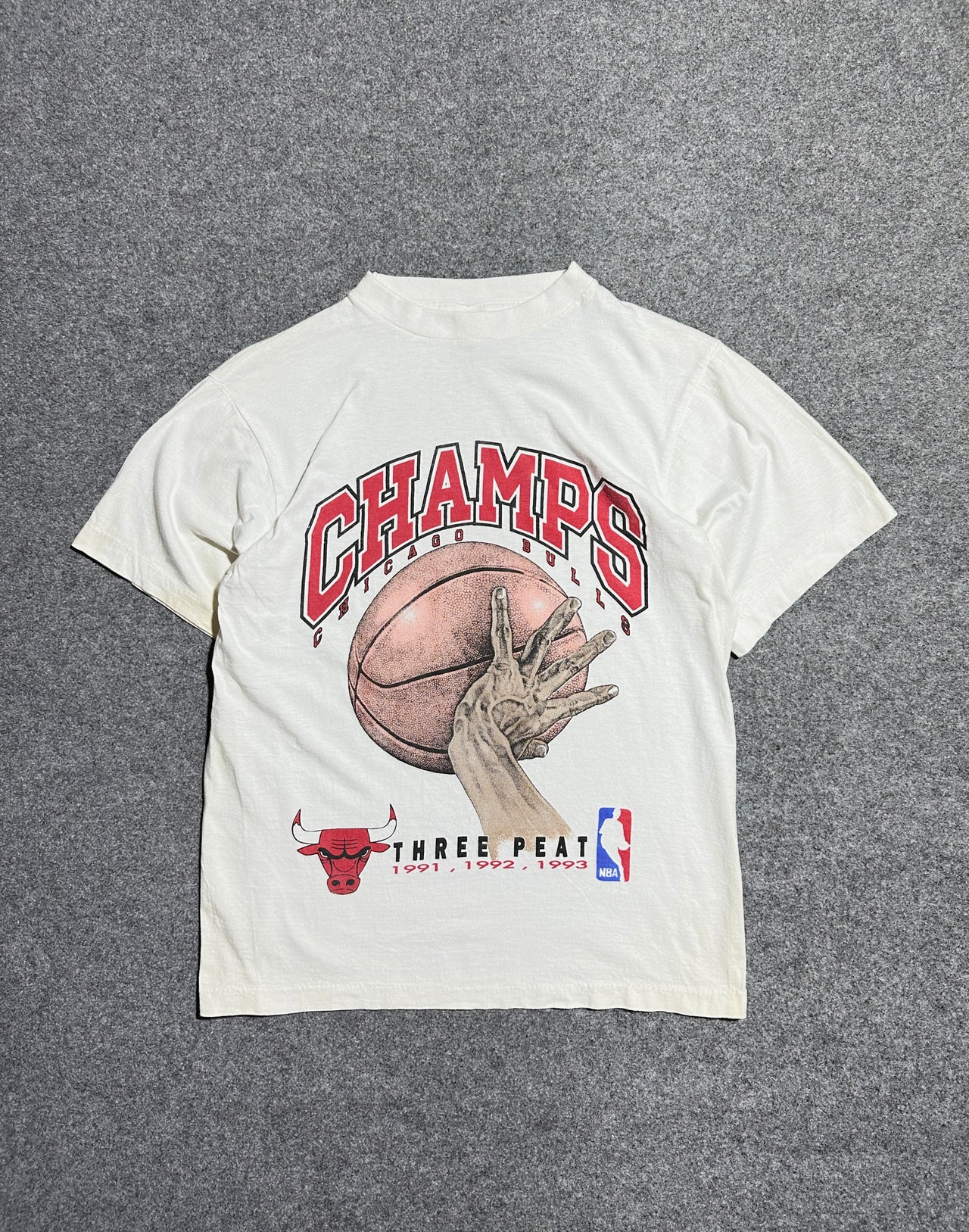90s Chicago Bulls three peat single stitch tee (M)