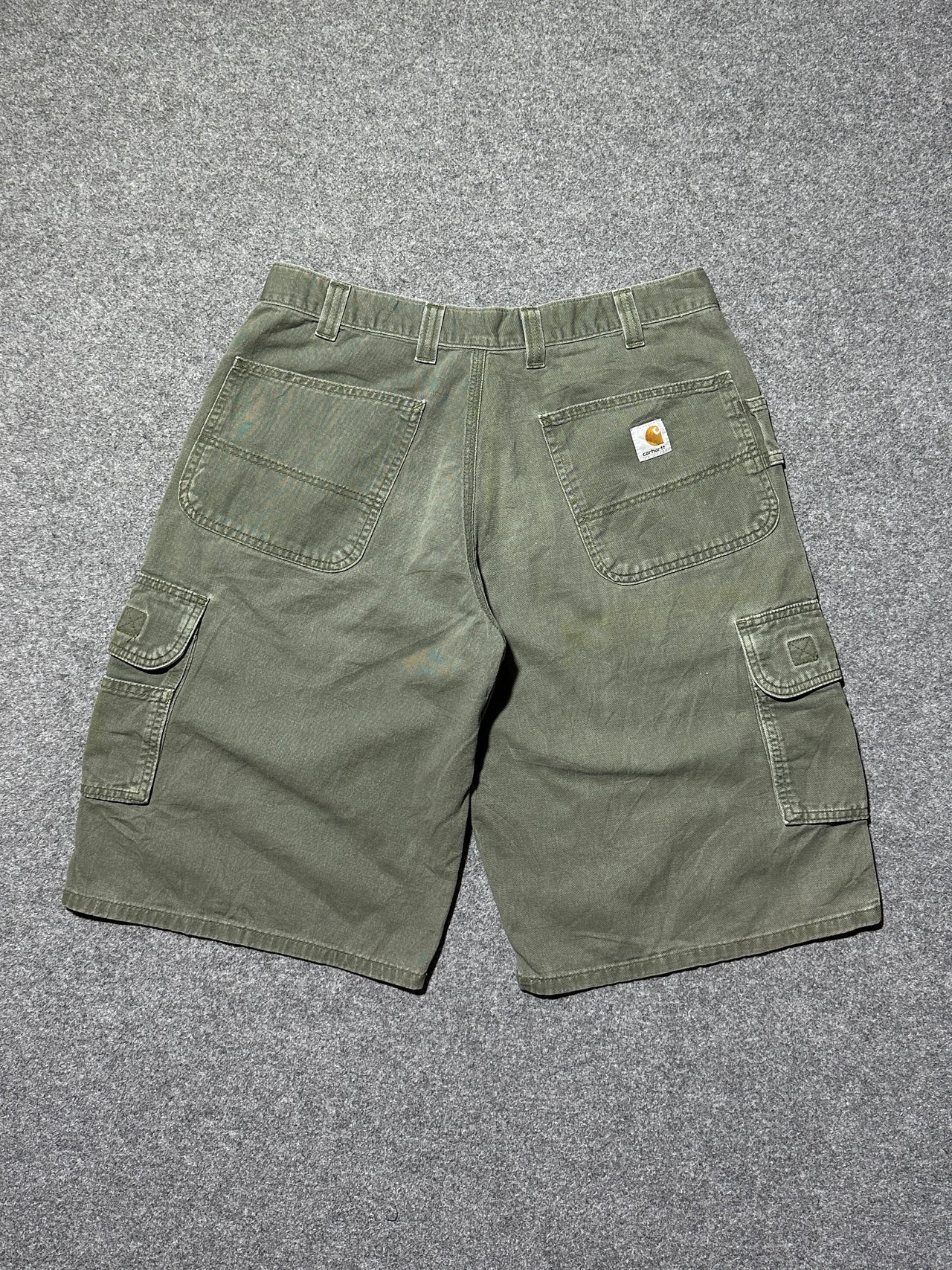 Carhartt cargo shorts (32)
