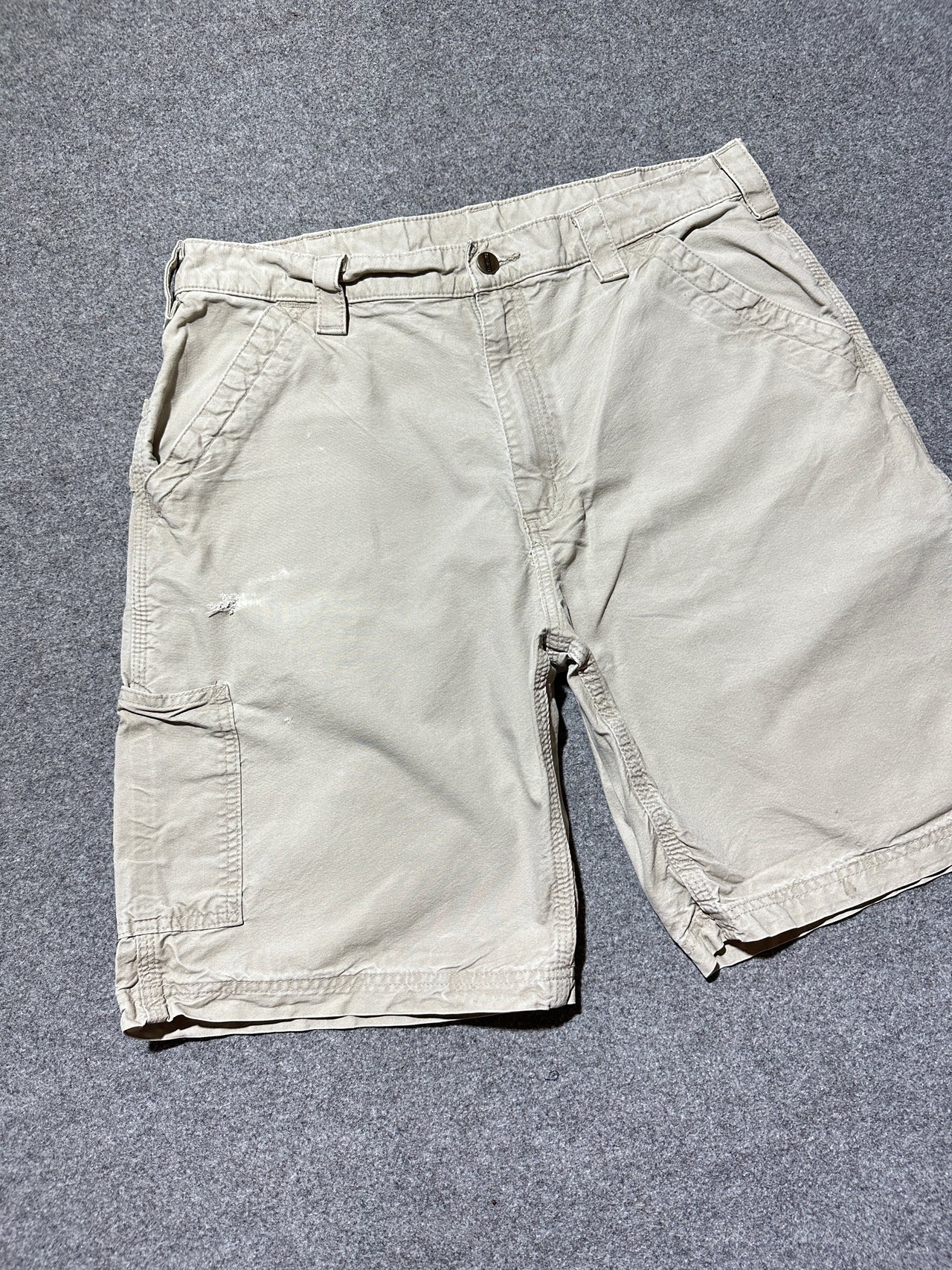 90s carhartt carpenter shorts (36)