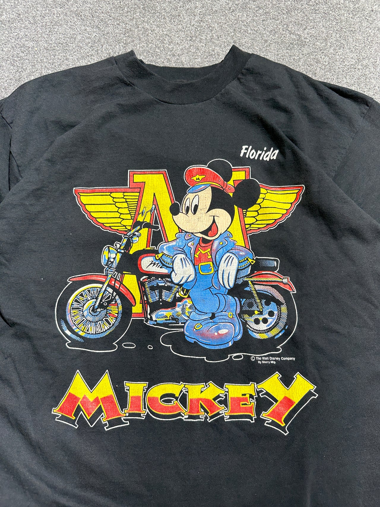 90s Mickey Mouse single stitch tee (XL)